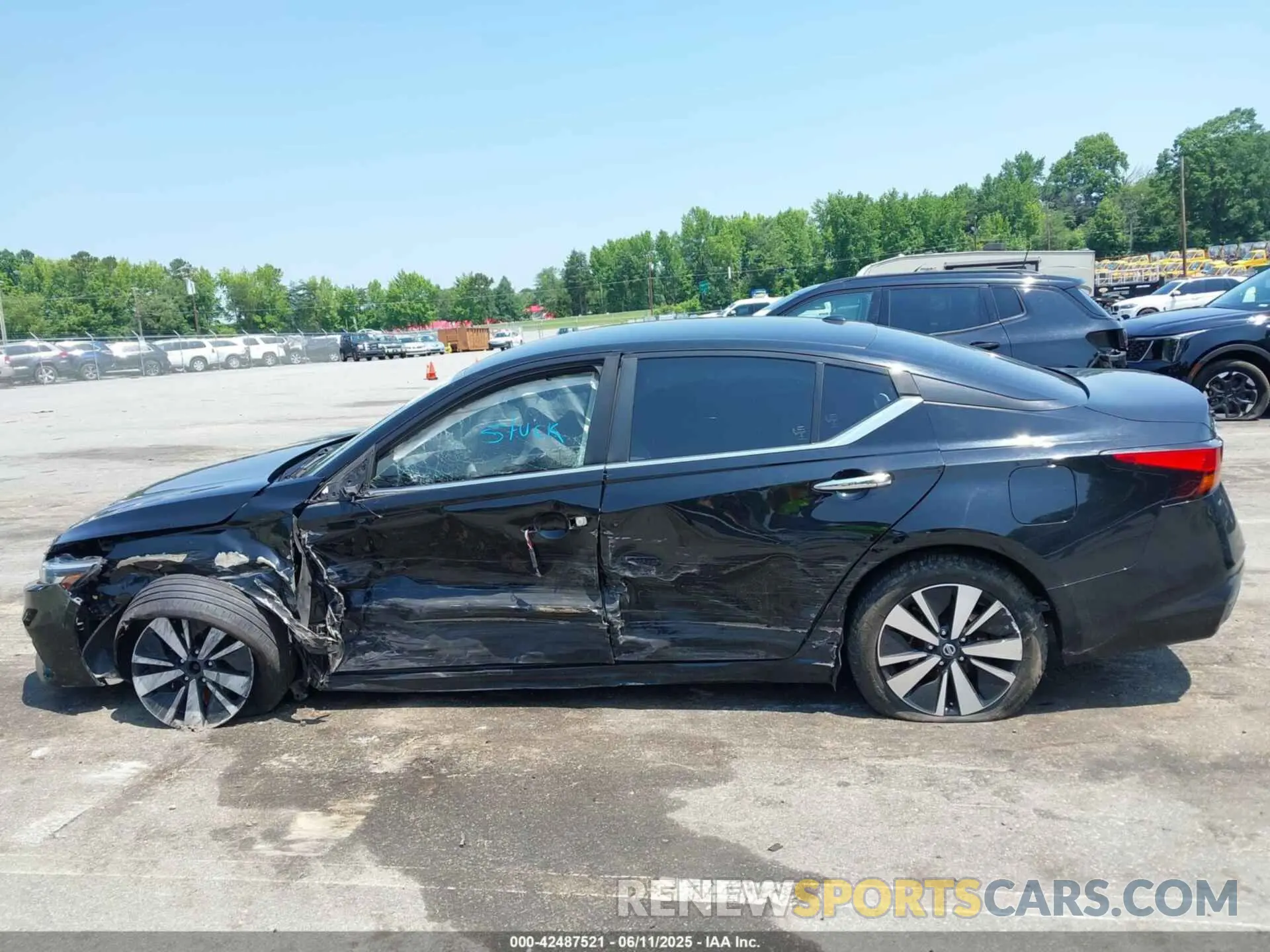 14 Photograph of a damaged car 1N4BL4DVXMN335004 NISSAN ALTIMA 2021