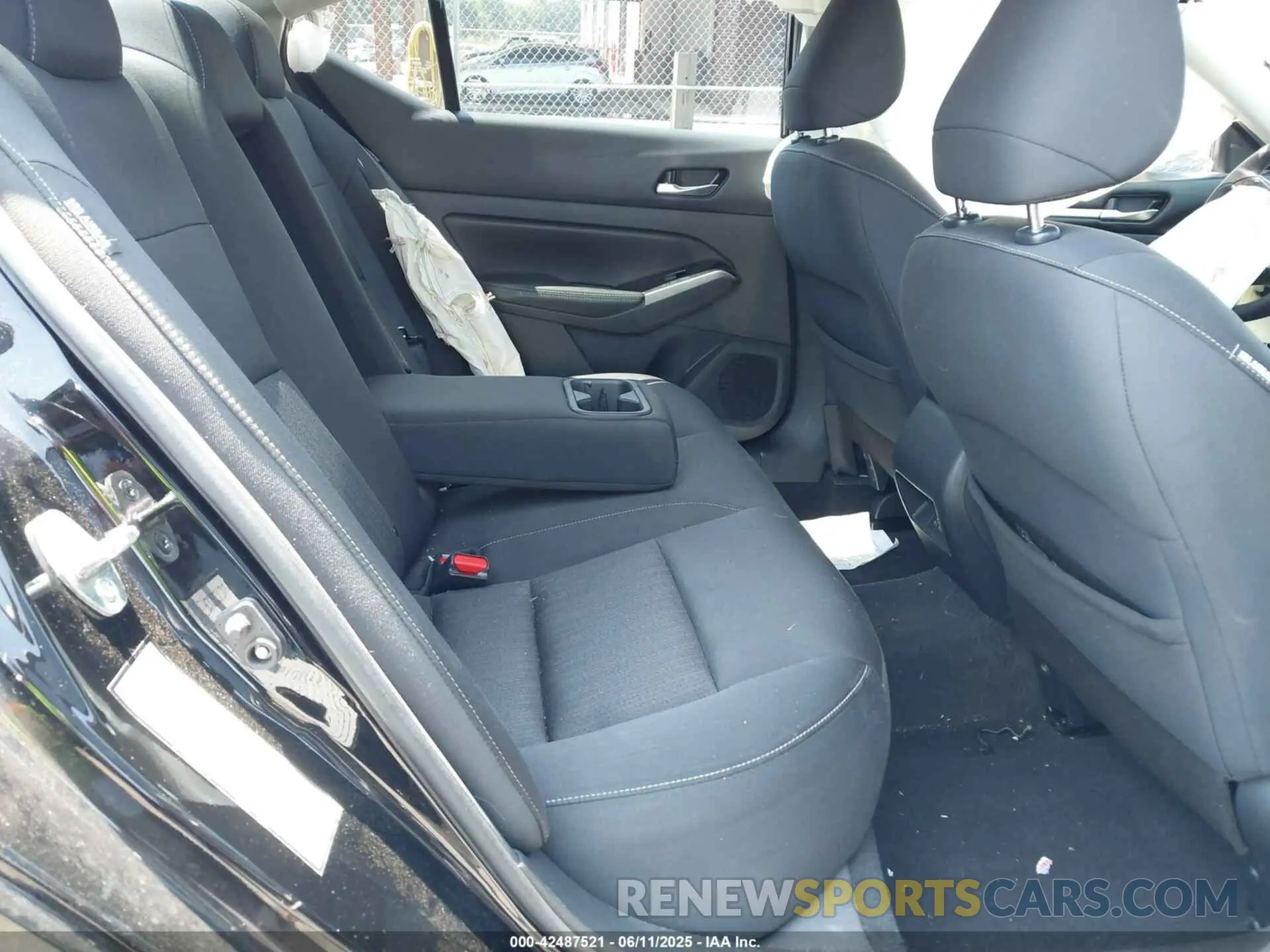8 Photograph of a damaged car 1N4BL4DVXMN335004 NISSAN ALTIMA 2021