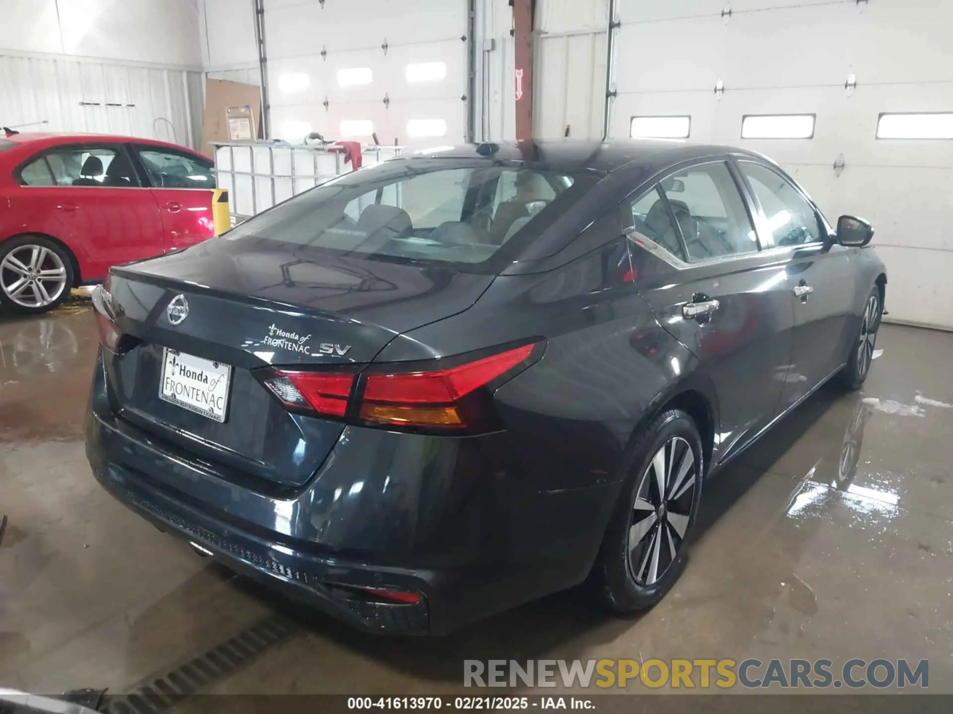 4 Photograph of a damaged car 1N4BL4DVXMN368679 NISSAN ALTIMA 2021
