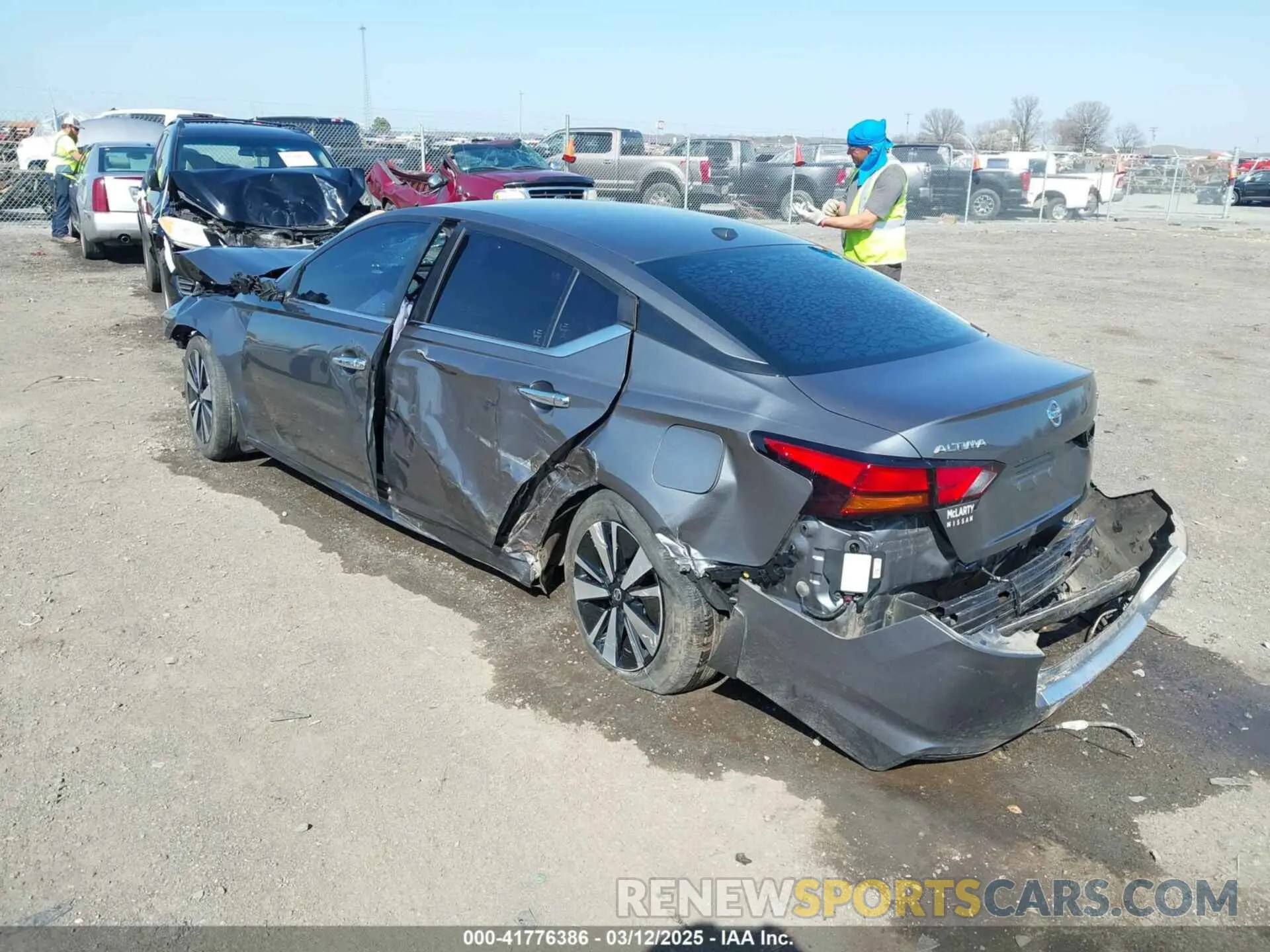 3 Photograph of a damaged car 1N4BL4DVXMN392836 NISSAN ALTIMA 2021