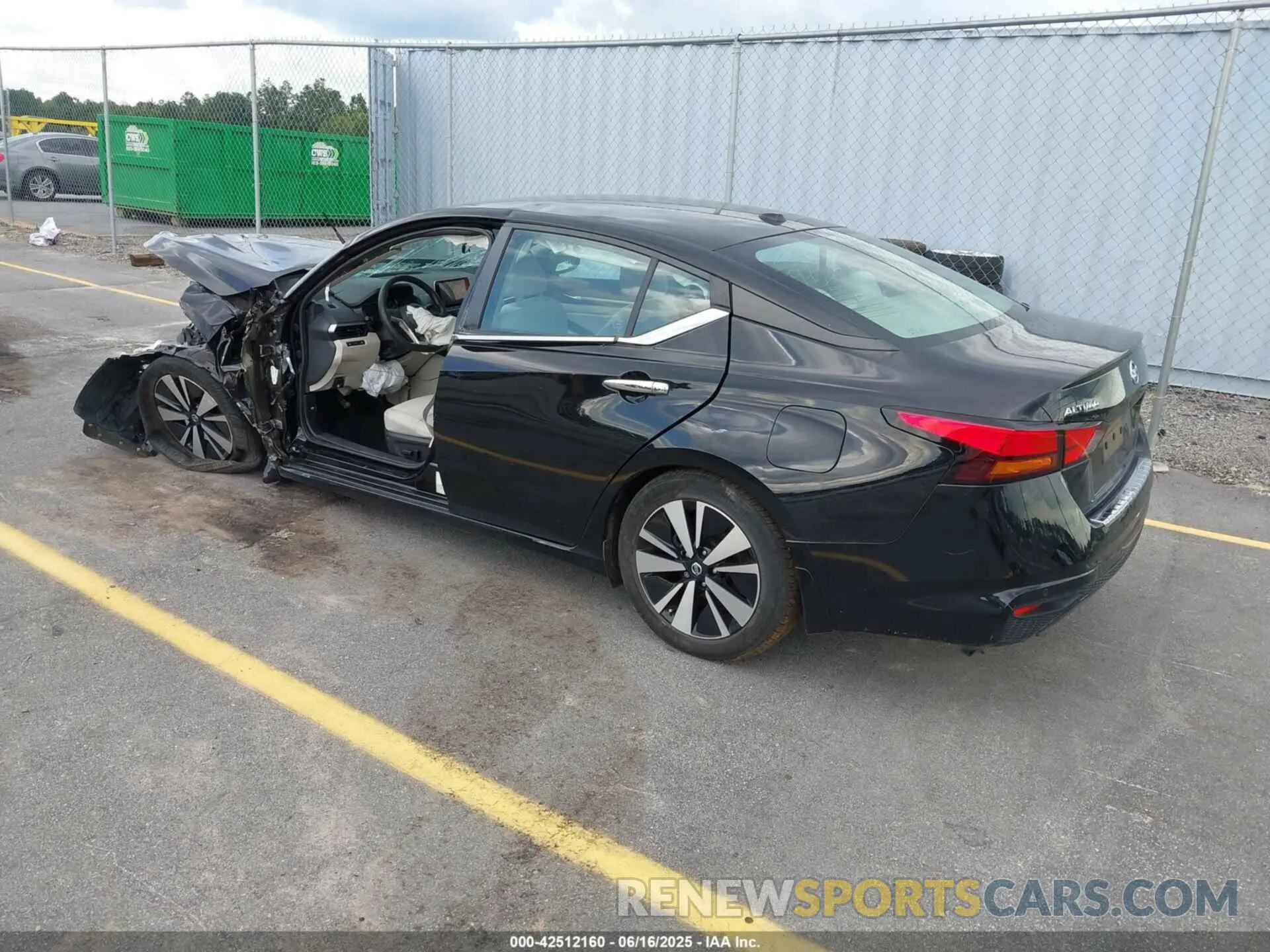 3 Photograph of a damaged car 1N4BL4DVXMN406122 NISSAN ALTIMA 2021