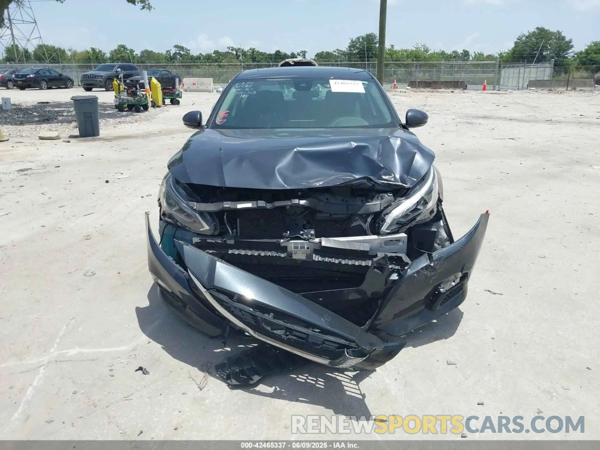 12 Photograph of a damaged car 1N4BL4DVXMN408436 NISSAN ALTIMA 2021