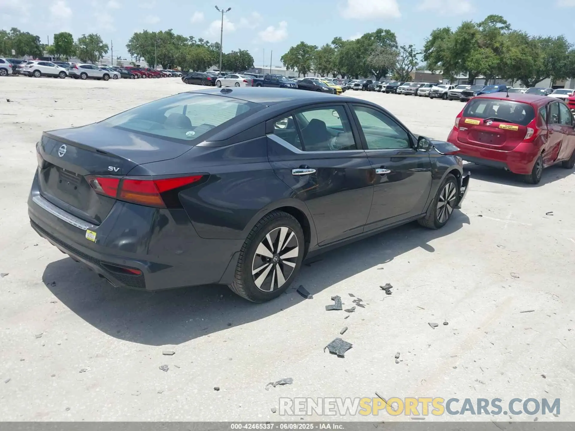4 Photograph of a damaged car 1N4BL4DVXMN408436 NISSAN ALTIMA 2021