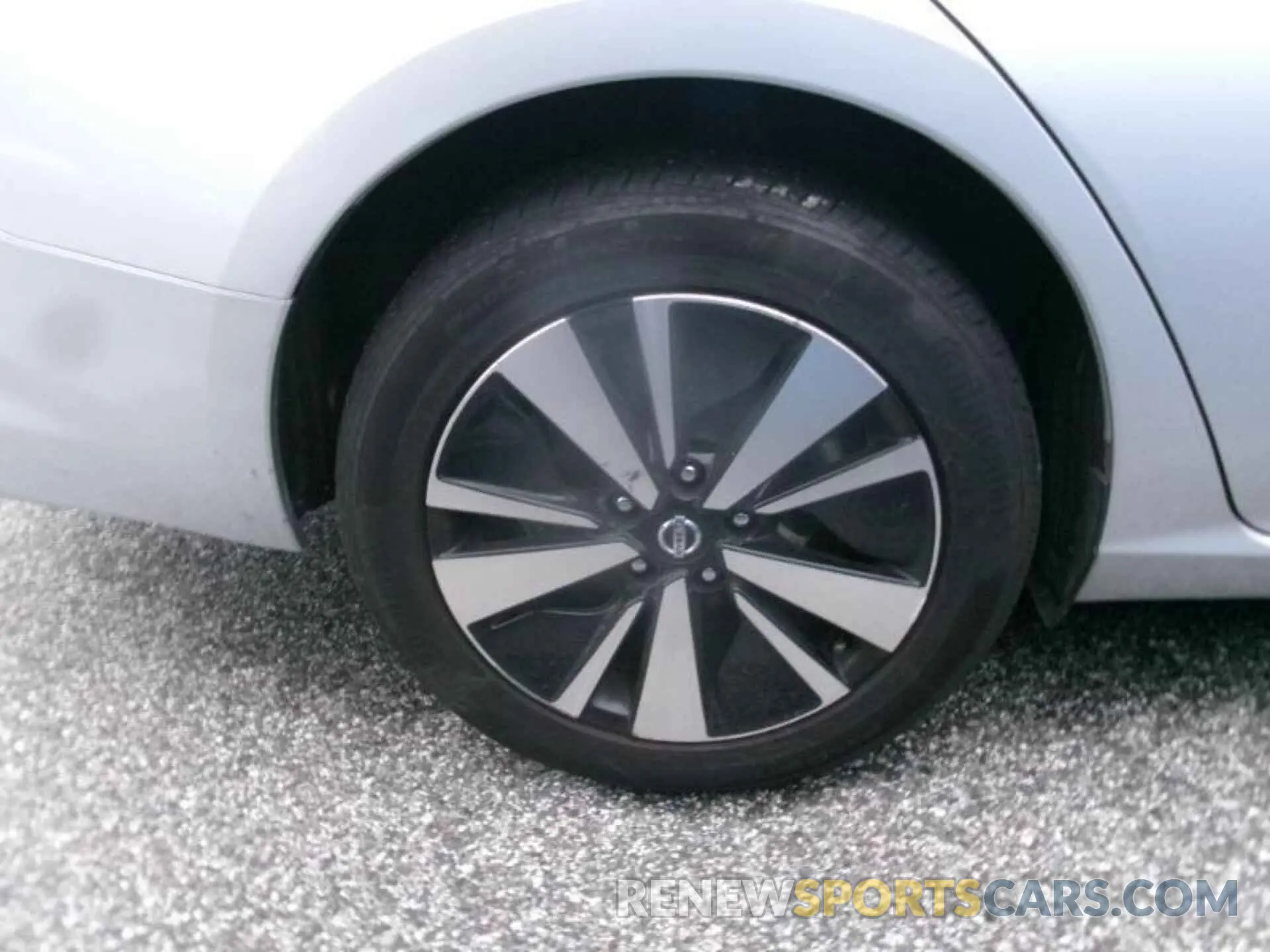 1 Photograph of a damaged car 1N4BL4DW2MN317122 NISSAN ALTIMA 2021