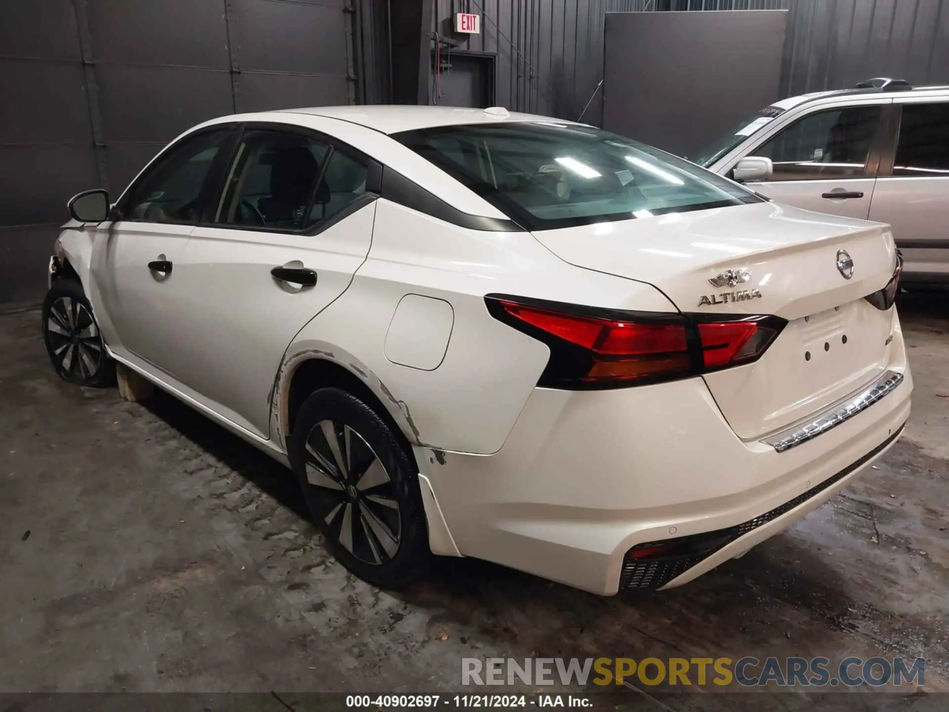 3 Photograph of a damaged car 1N4BL4DW3MN356298 NISSAN ALTIMA 2021