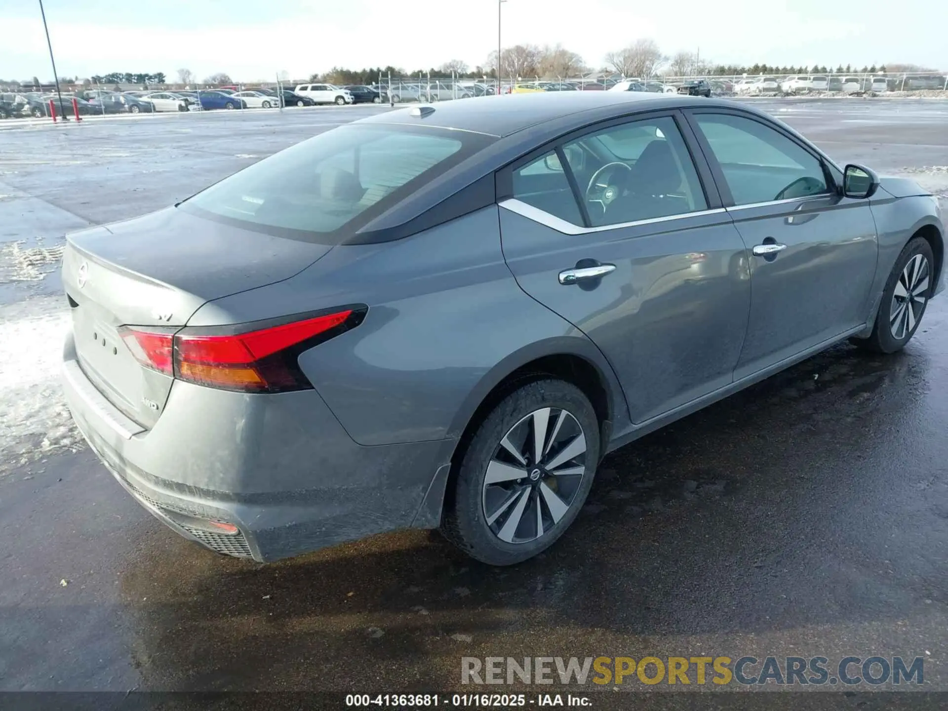 4 Photograph of a damaged car 1N4BL4DW6MN329368 NISSAN ALTIMA 2021