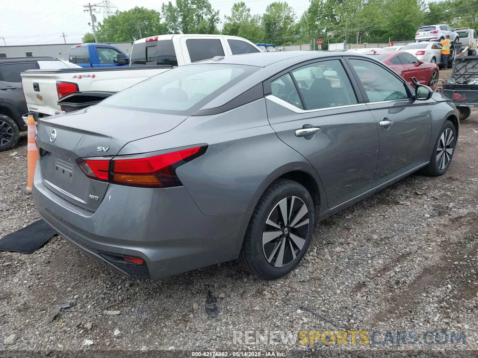 4 Photograph of a damaged car 1N4BL4DW6MN396195 NISSAN ALTIMA 2021