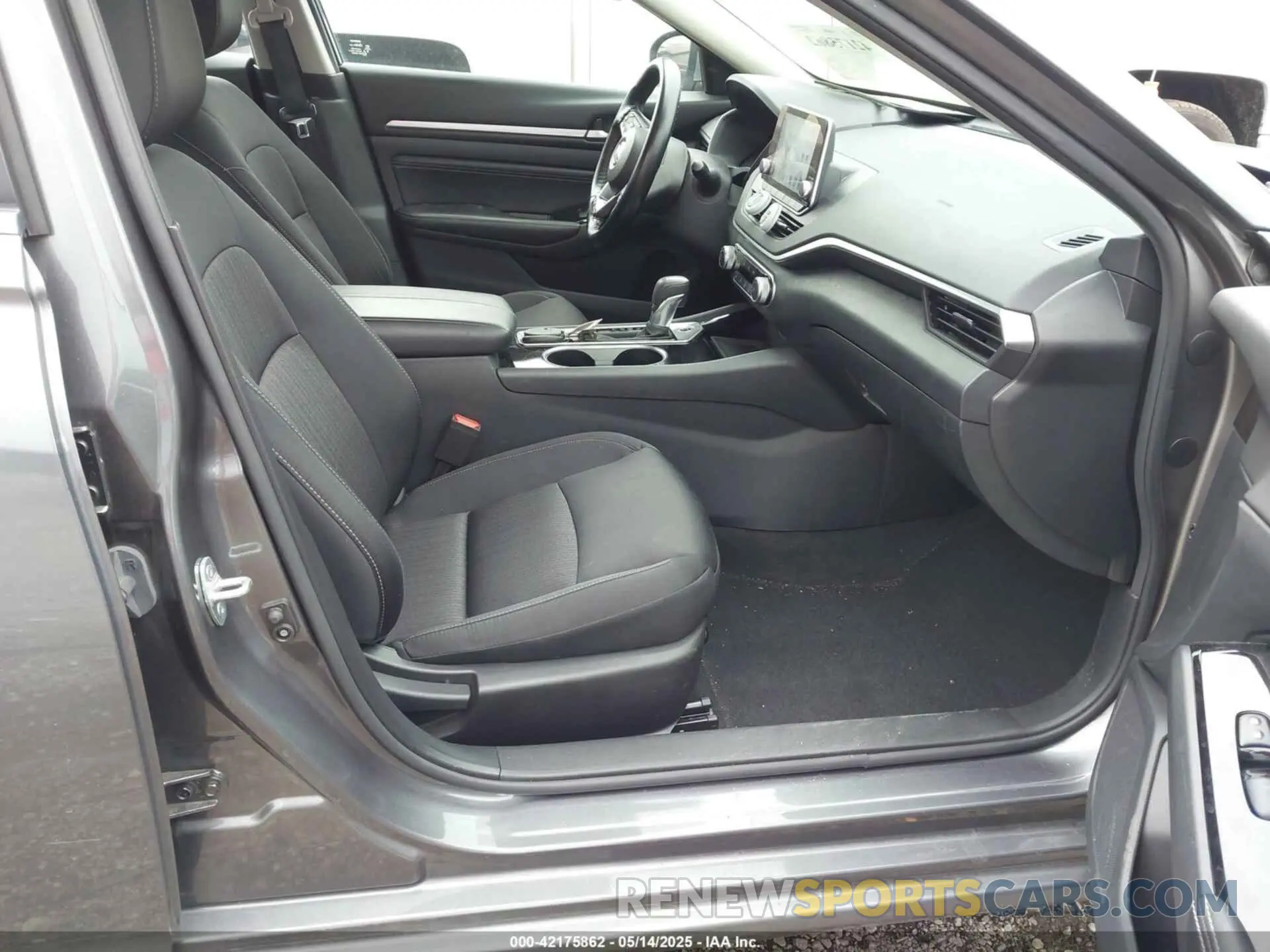 5 Photograph of a damaged car 1N4BL4DW6MN396195 NISSAN ALTIMA 2021