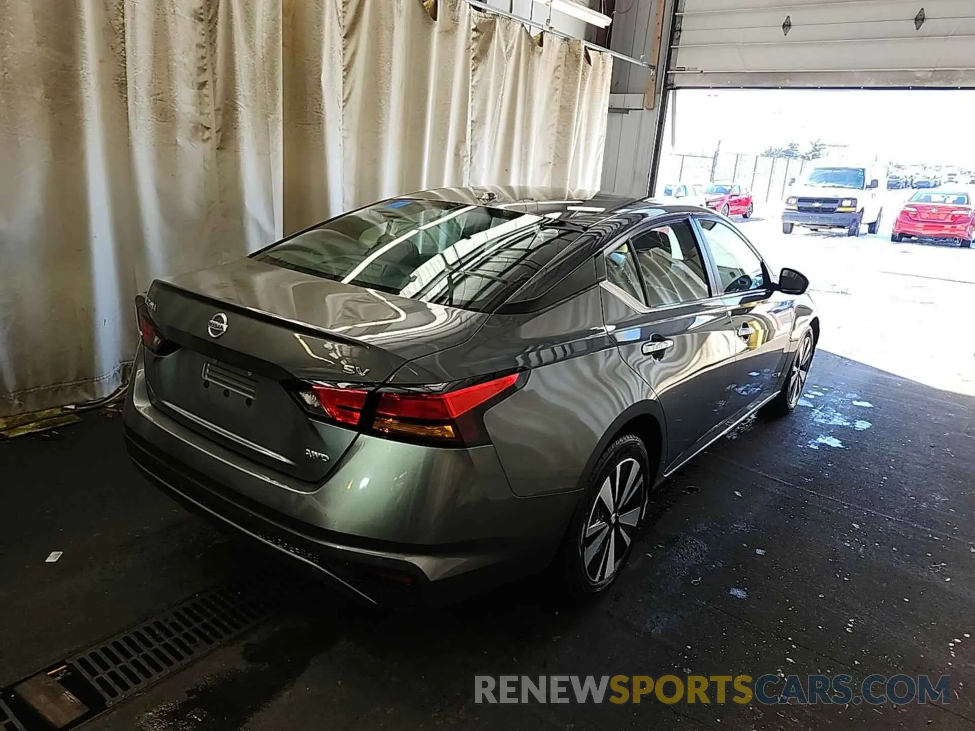 16 Photograph of a damaged car 1N4BL4DW7MN317889 NISSAN ALTIMA 2021