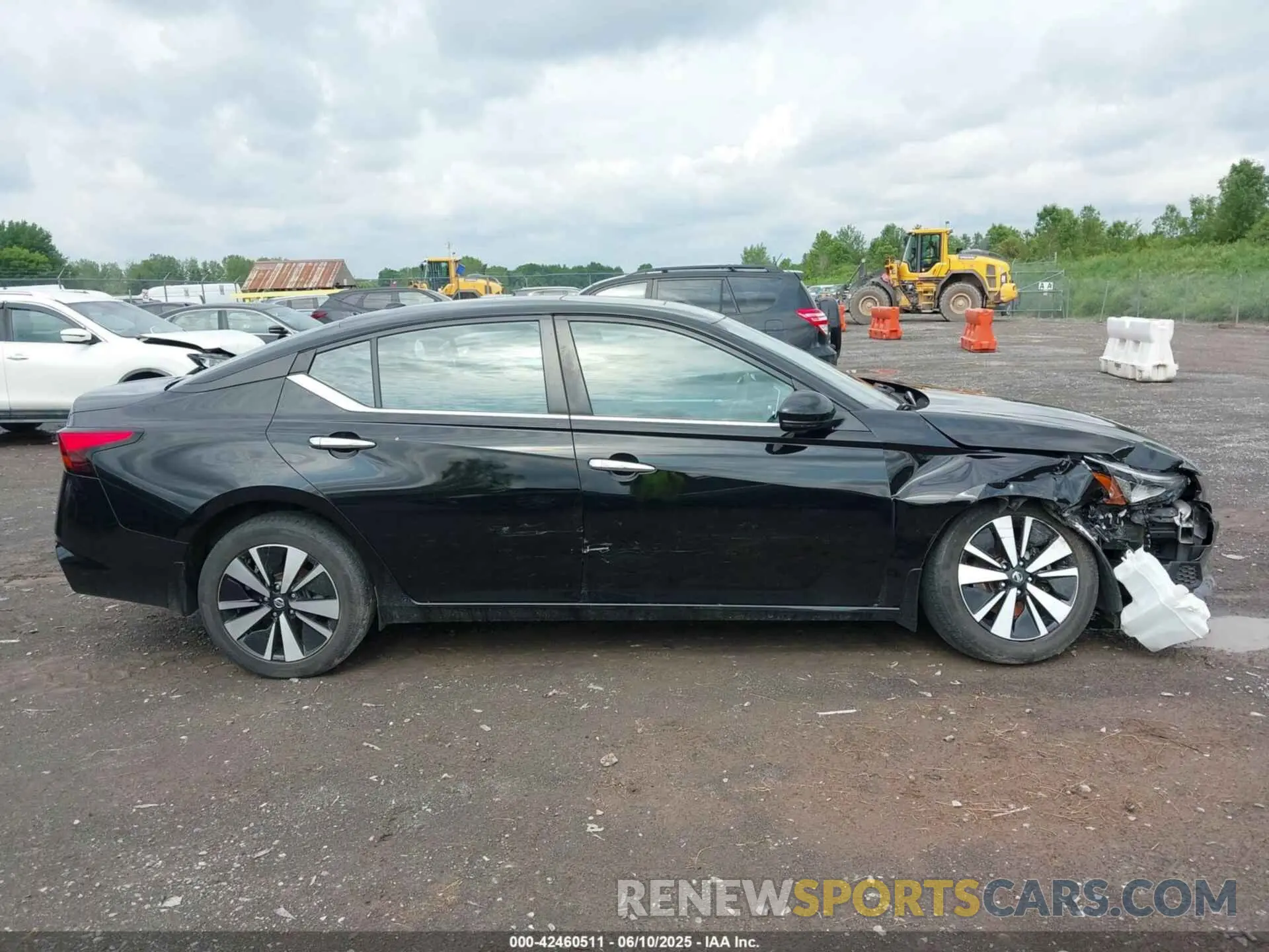 14 Photograph of a damaged car 1N4BL4DW7MN357499 NISSAN ALTIMA 2021