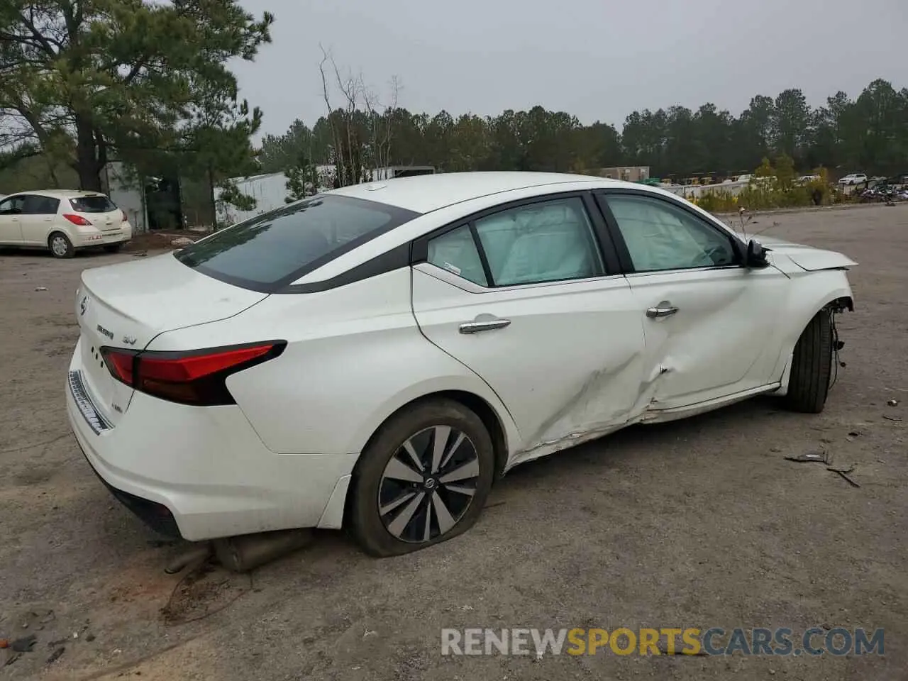 3 Photograph of a damaged car 1N4BL4DW9MN301645 NISSAN ALTIMA 2021