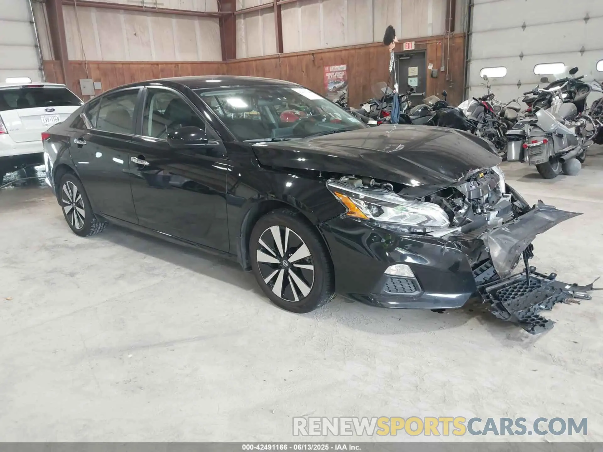 1 Photograph of a damaged car 1N4BL4DW9MN315433 NISSAN ALTIMA 2021