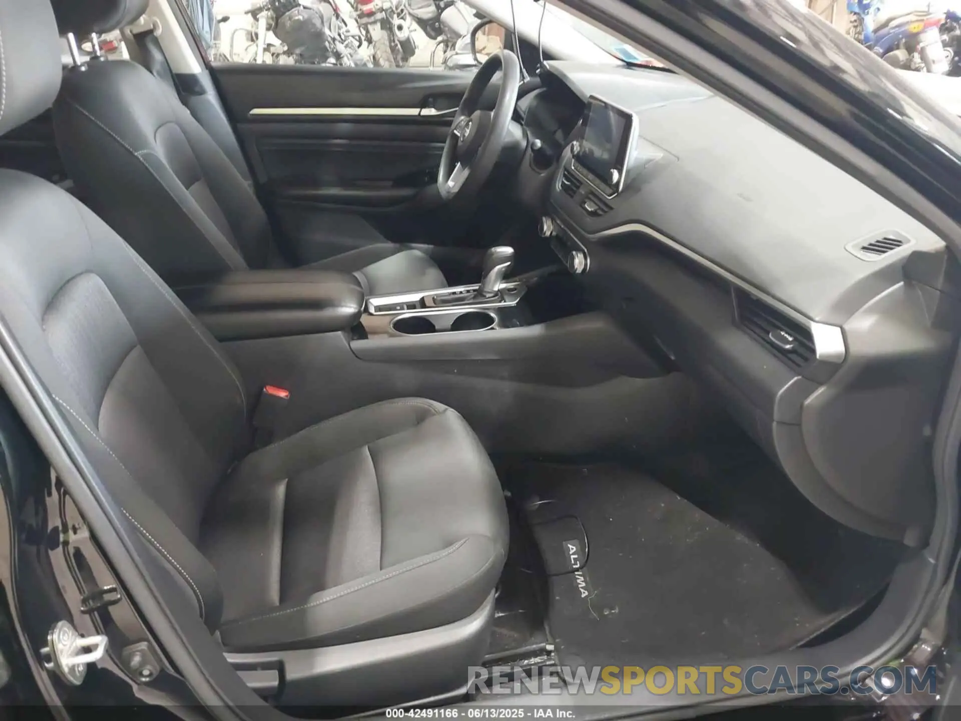 5 Photograph of a damaged car 1N4BL4DW9MN315433 NISSAN ALTIMA 2021