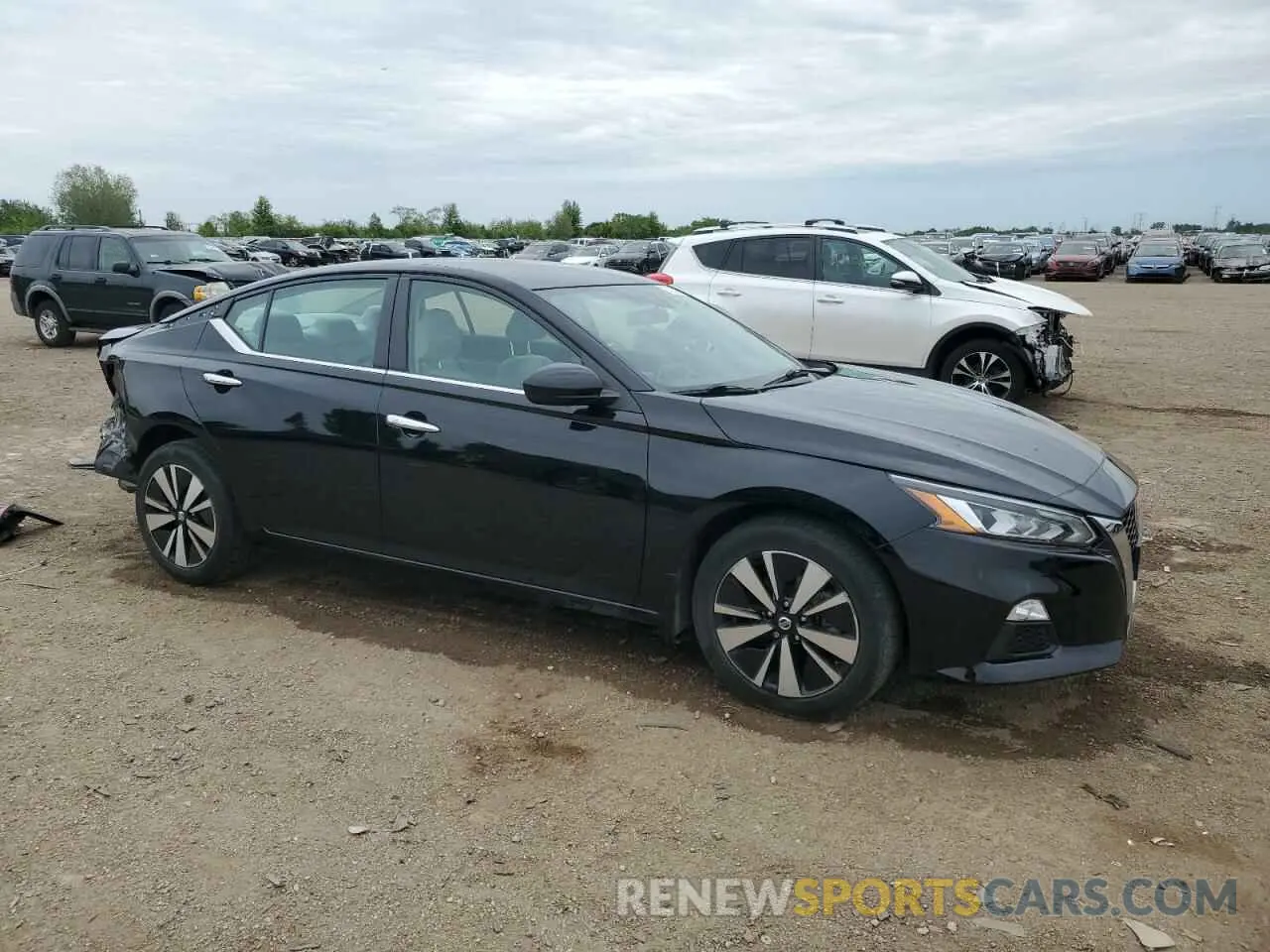4 Photograph of a damaged car 1N4BL4DW9MN317568 NISSAN ALTIMA 2021