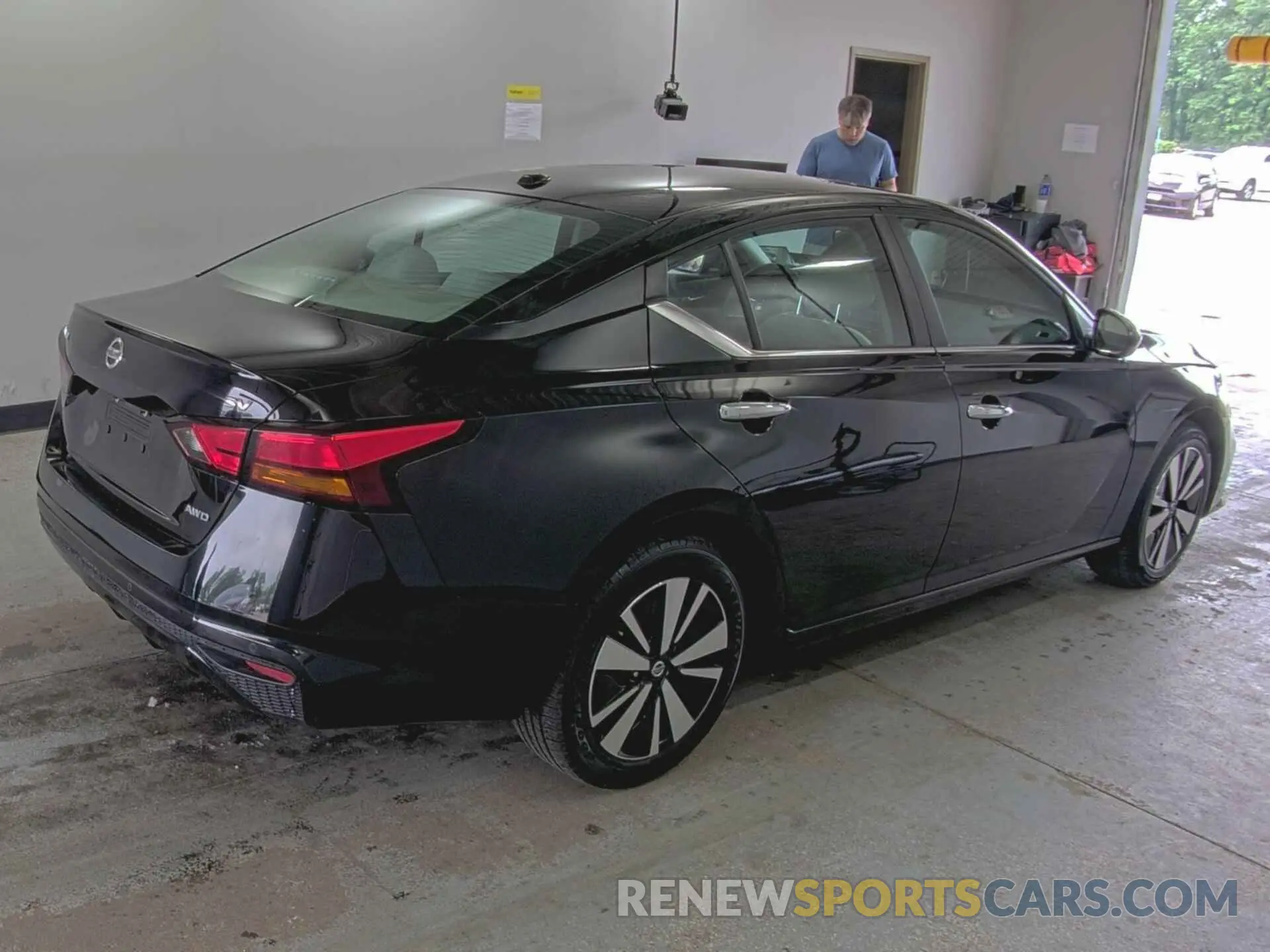 15 Photograph of a damaged car 1N4BL4DW9MN317764 NISSAN ALTIMA 2021