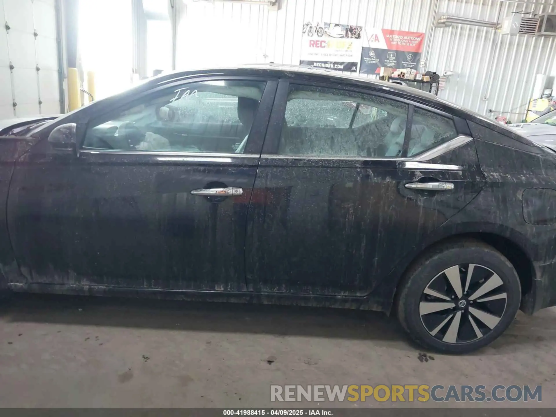 15 Photograph of a damaged car 1N4BL4DWXMN383871 NISSAN ALTIMA 2021