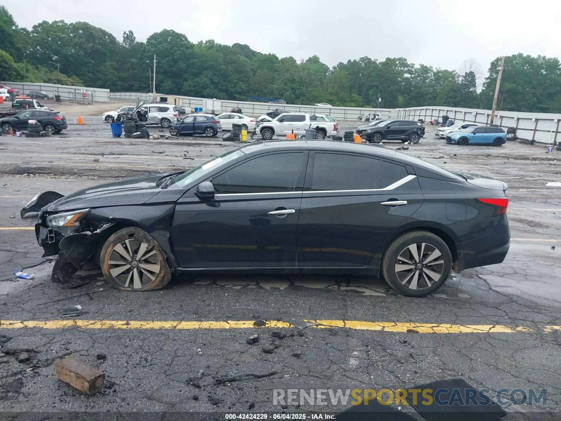 13 Photograph of a damaged car 1N4BL4EV3MN372698 NISSAN ALTIMA 2021