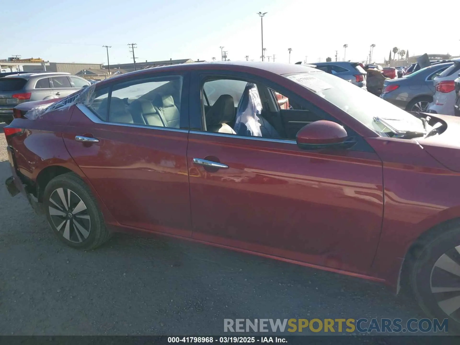 13 Photograph of a damaged car 1N4BL4EV5MN376252 NISSAN ALTIMA 2021