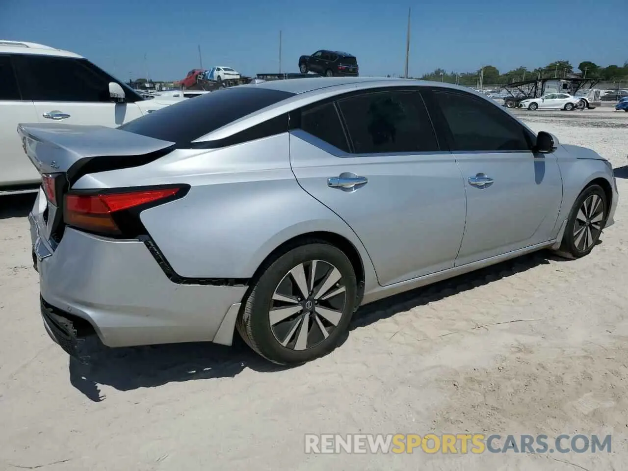 3 Photograph of a damaged car 1N4BL4EV5MN410898 NISSAN ALTIMA 2021