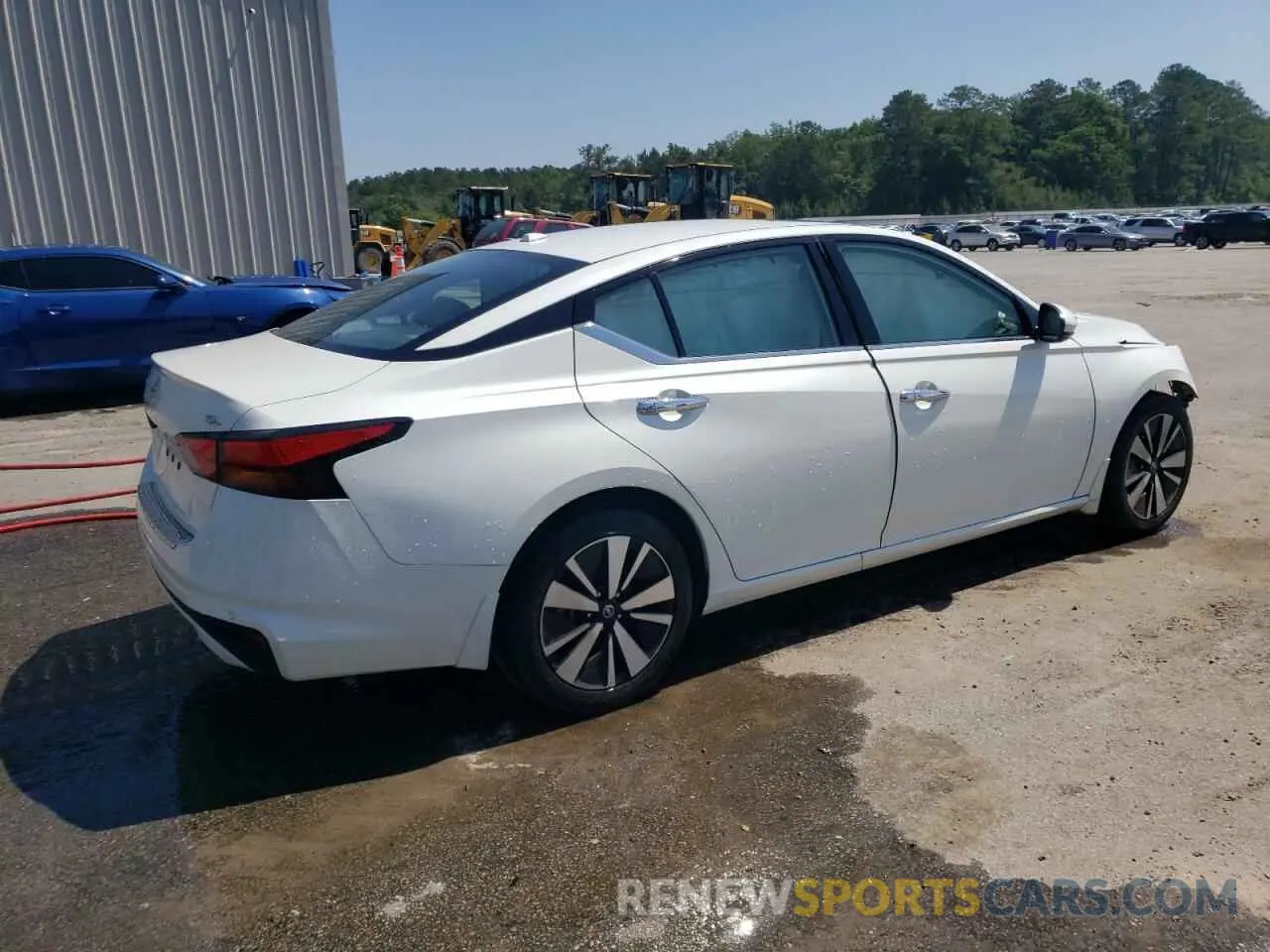 3 Photograph of a damaged car 1N4BL4EV6MN308848 NISSAN ALTIMA 2021