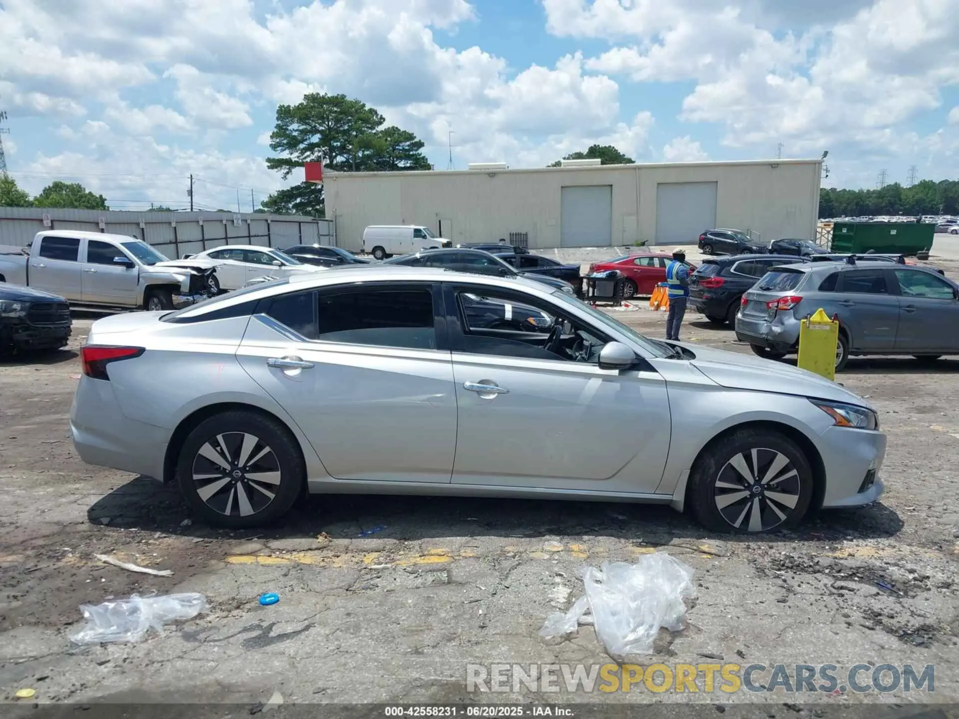 13 Photograph of a damaged car 1N4BL4EV6MN345897 NISSAN ALTIMA 2021