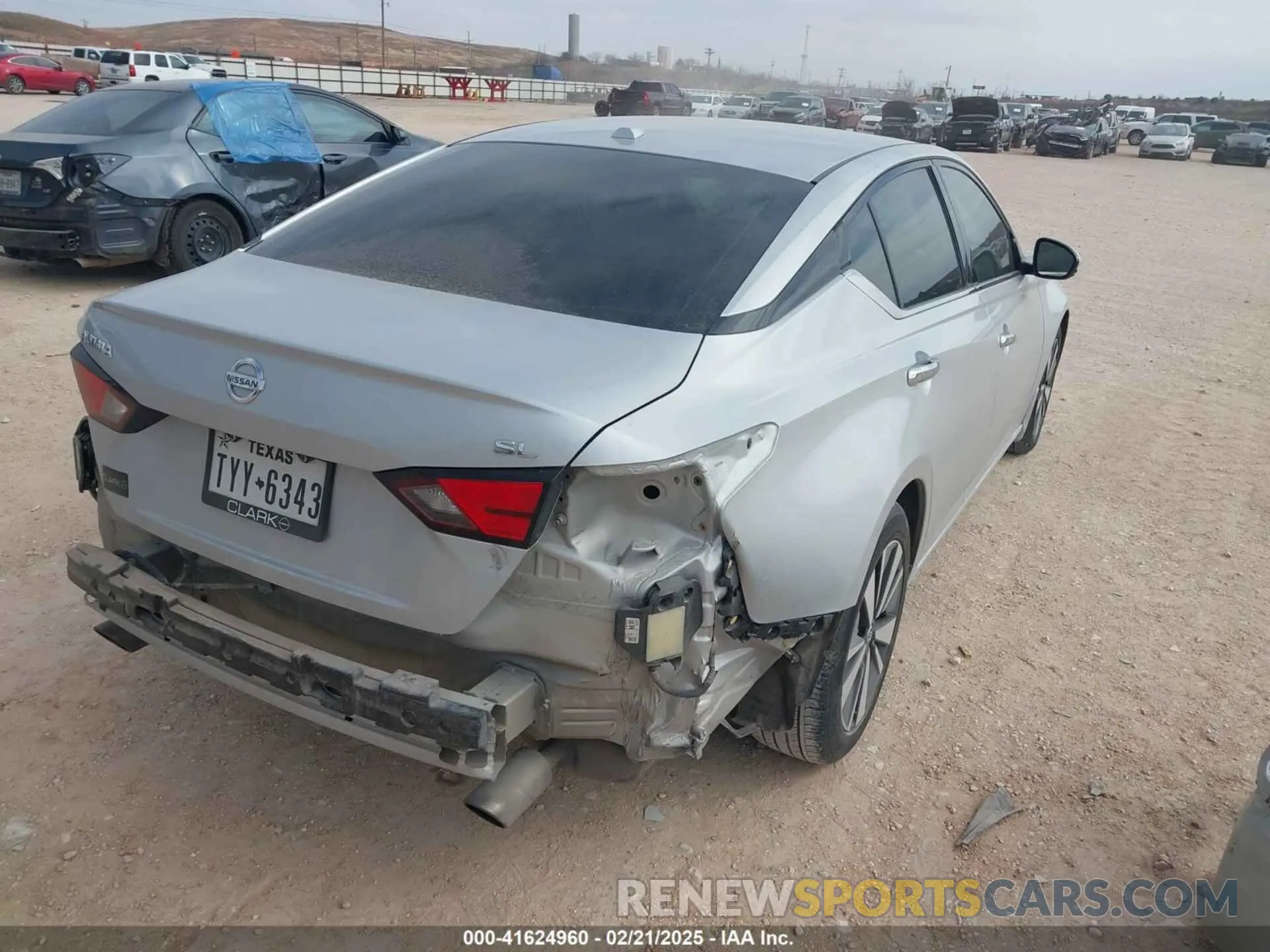 4 Photograph of a damaged car 1N4BL4EV7MN333550 NISSAN ALTIMA 2021