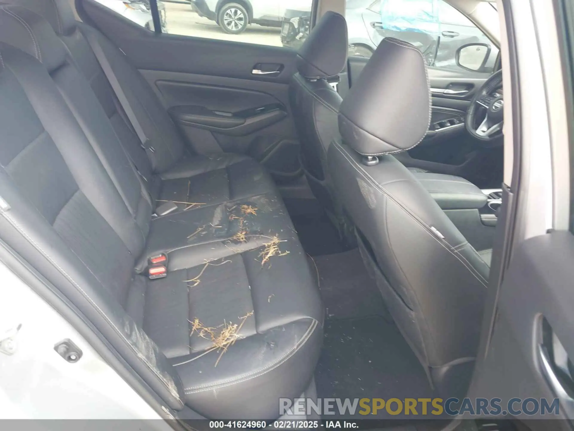 8 Photograph of a damaged car 1N4BL4EV7MN333550 NISSAN ALTIMA 2021