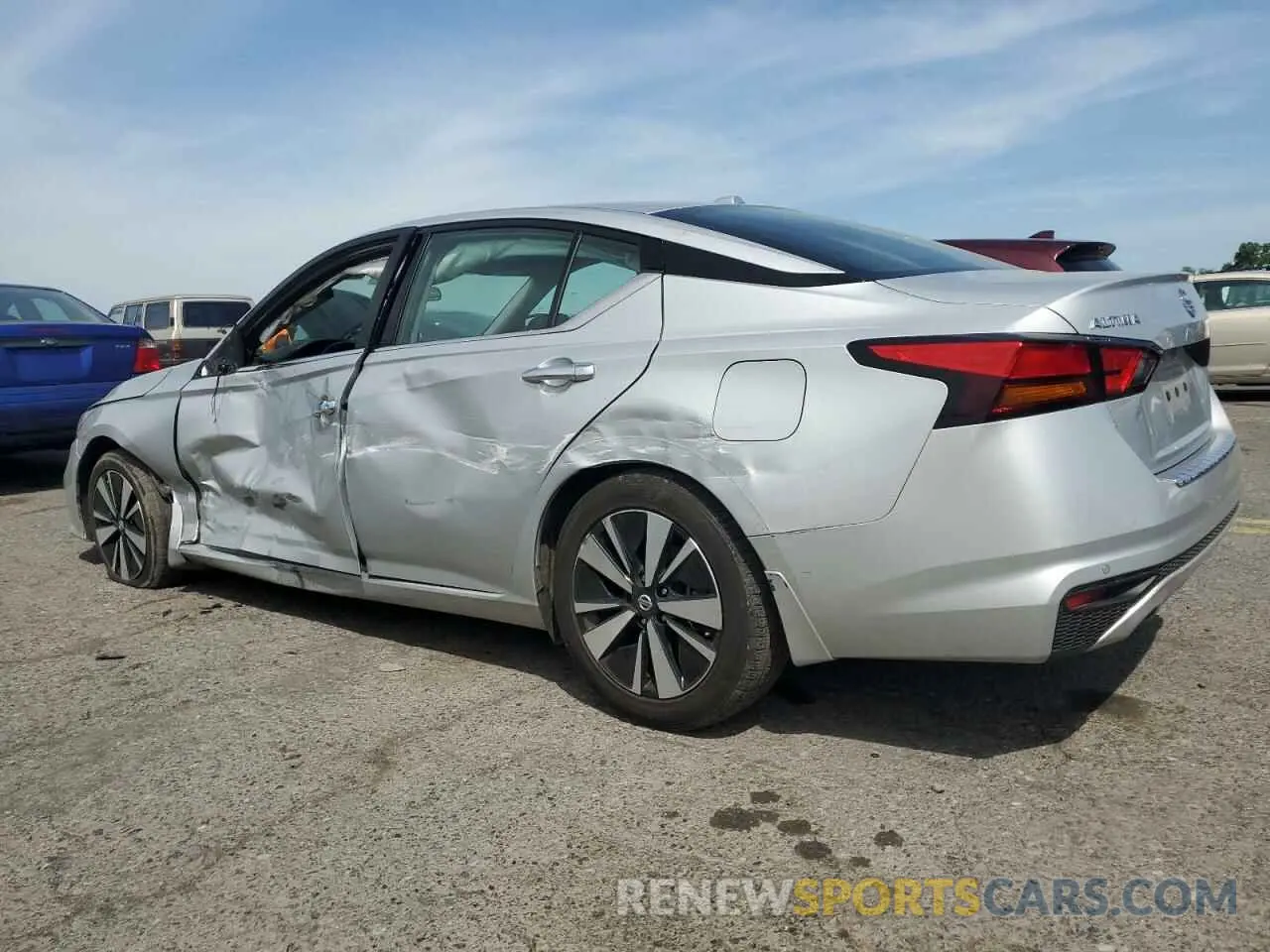 2 Photograph of a damaged car 1N4BL4EV8MN327000 NISSAN ALTIMA 2021