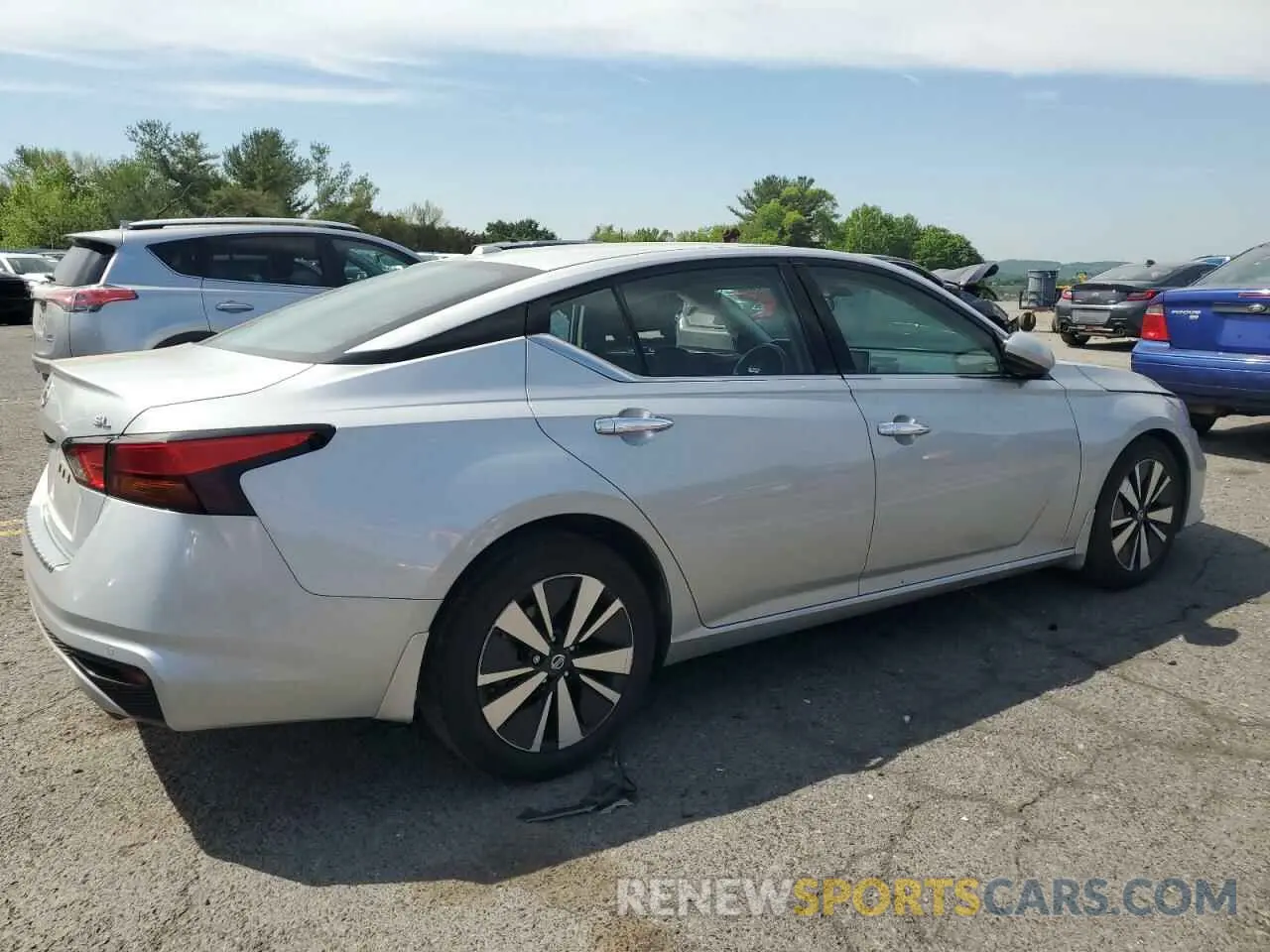 3 Photograph of a damaged car 1N4BL4EV8MN327000 NISSAN ALTIMA 2021