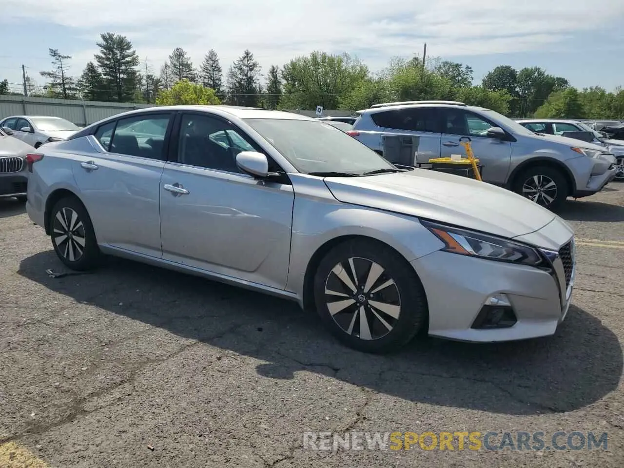 4 Photograph of a damaged car 1N4BL4EV8MN327000 NISSAN ALTIMA 2021