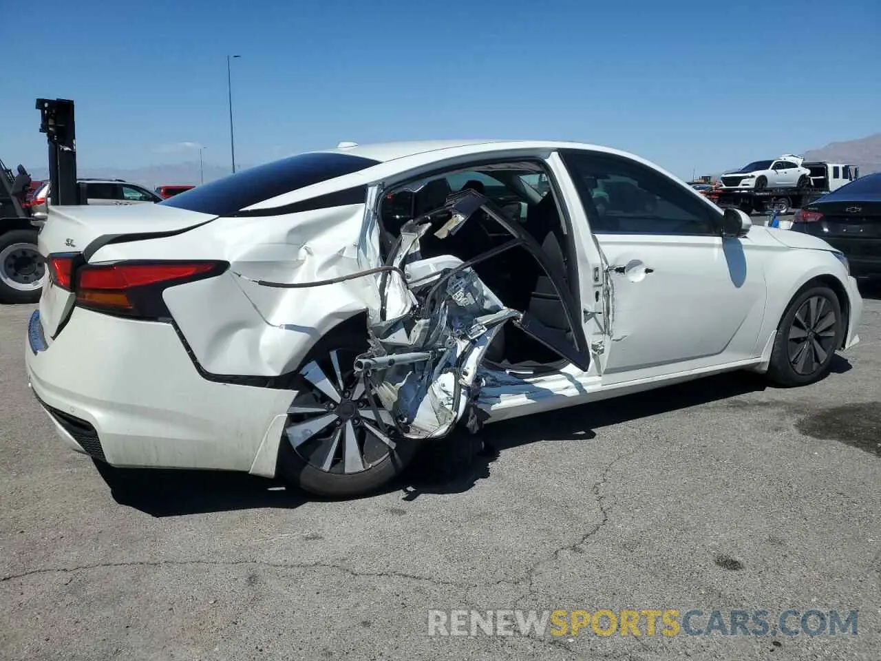3 Photograph of a damaged car 1N4BL4EV8MN389769 NISSAN ALTIMA 2021