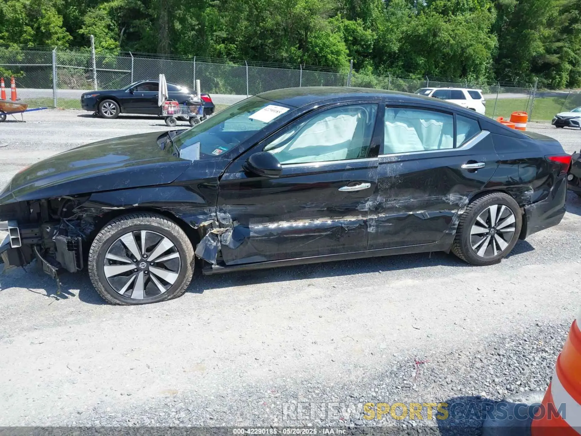 14 Photograph of a damaged car 1N4BL4EV9MN410239 NISSAN ALTIMA 2021