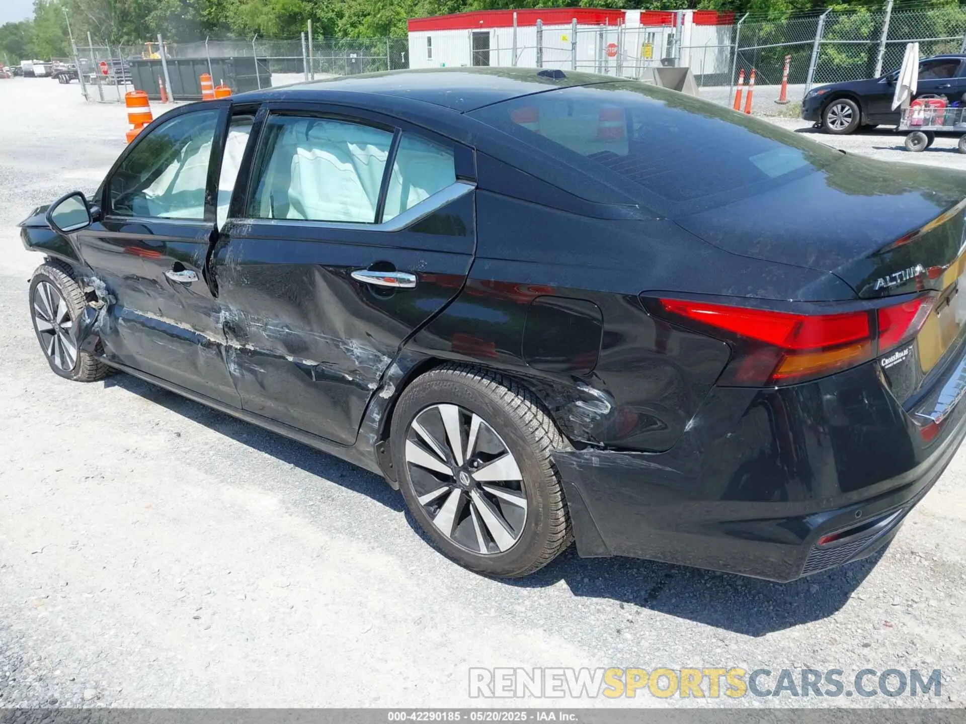3 Photograph of a damaged car 1N4BL4EV9MN410239 NISSAN ALTIMA 2021