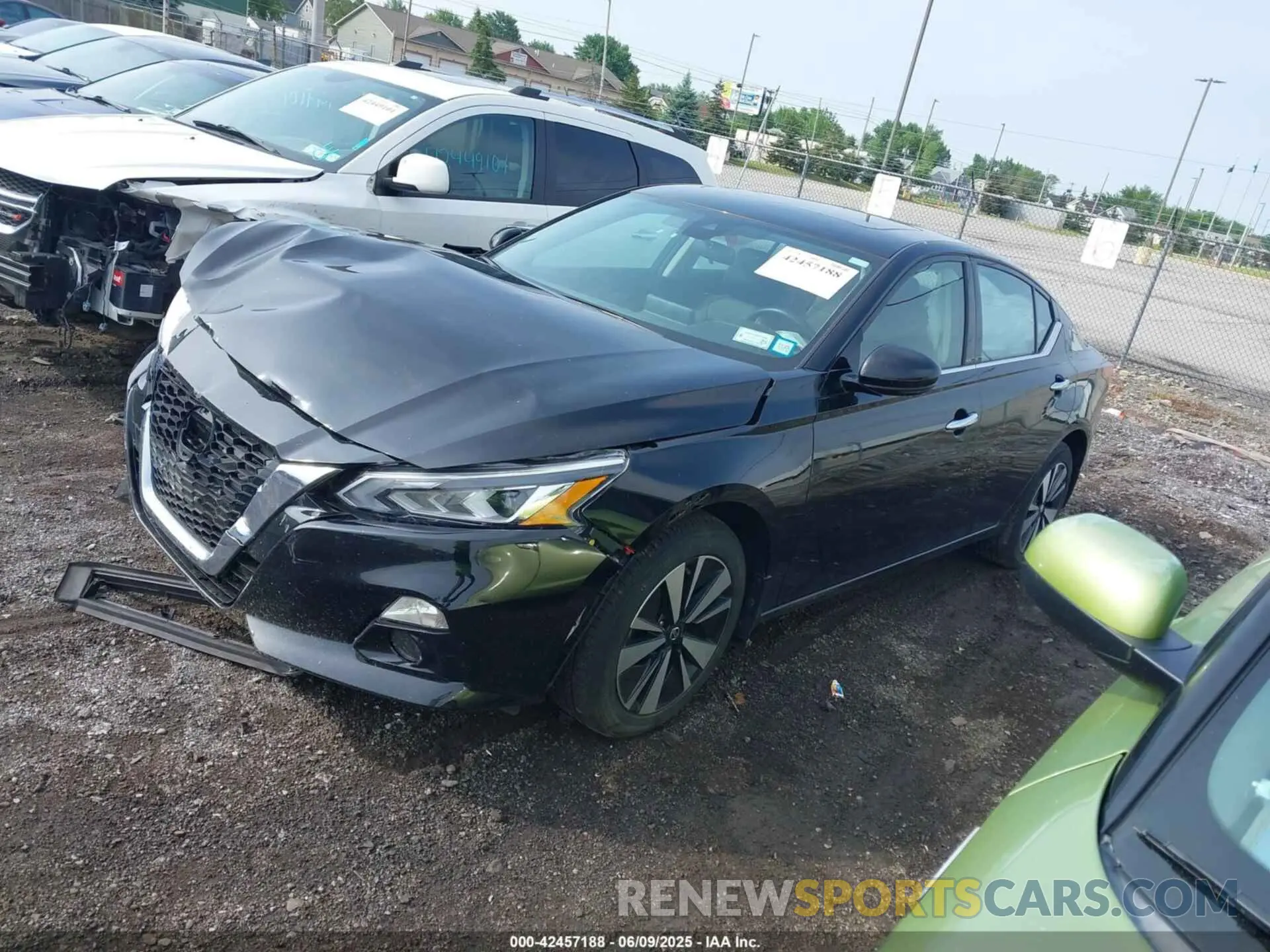 2 Photograph of a damaged car 1N4BL4EW7MN343164 NISSAN ALTIMA 2021