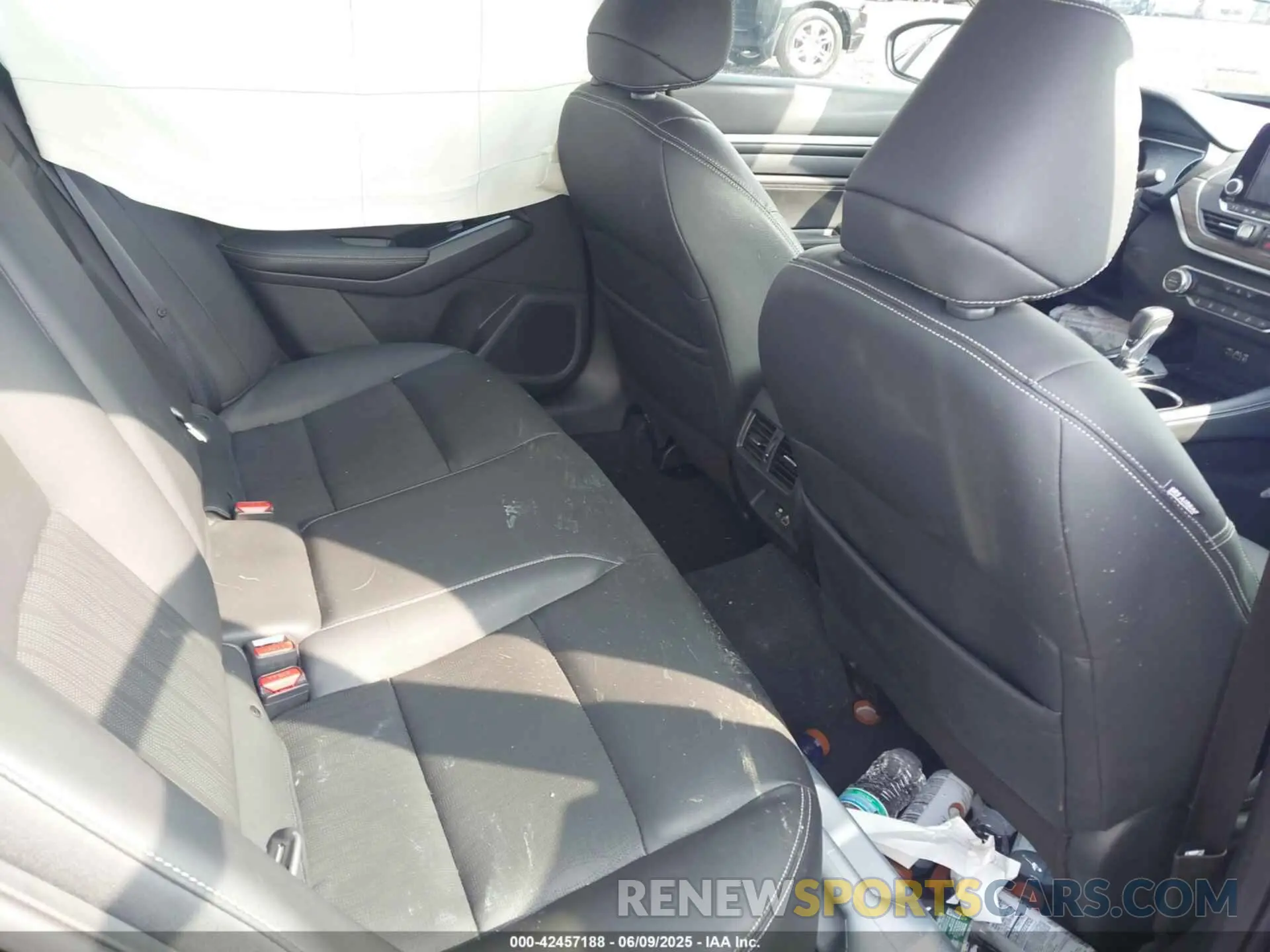 8 Photograph of a damaged car 1N4BL4EW7MN343164 NISSAN ALTIMA 2021