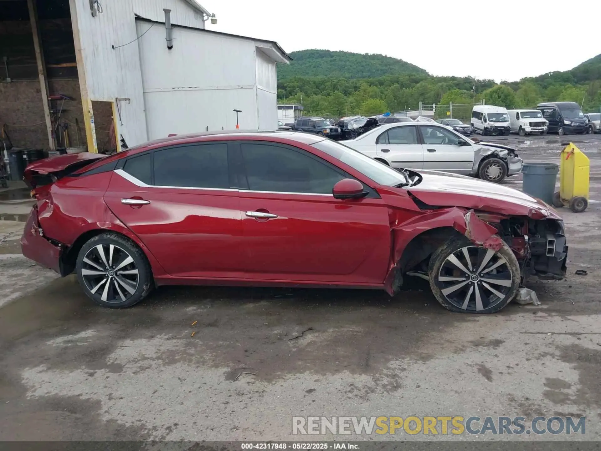 14 Photograph of a damaged car 1N4BL4FW5MN314843 NISSAN ALTIMA 2021