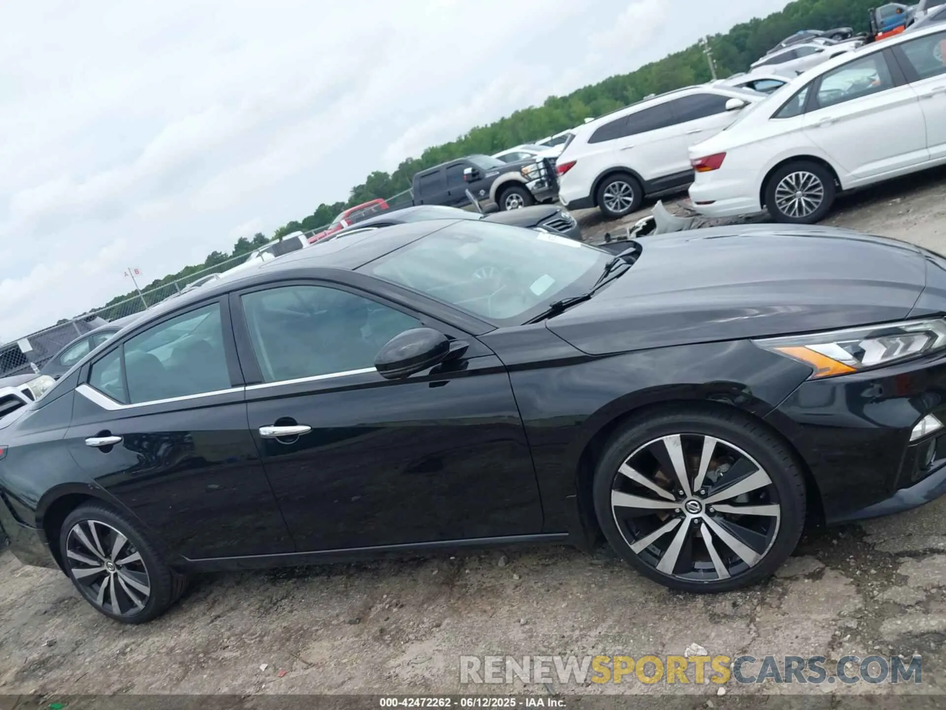 13 Photograph of a damaged car 1N4BL4FW5MN418460 NISSAN ALTIMA 2021