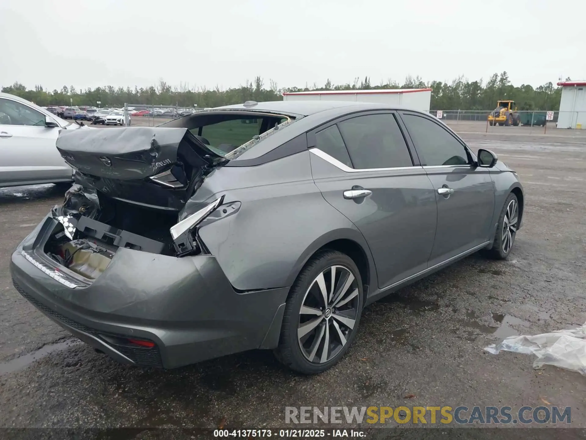 4 Photograph of a damaged car 1N4BL4FW8MN325531 NISSAN ALTIMA 2021