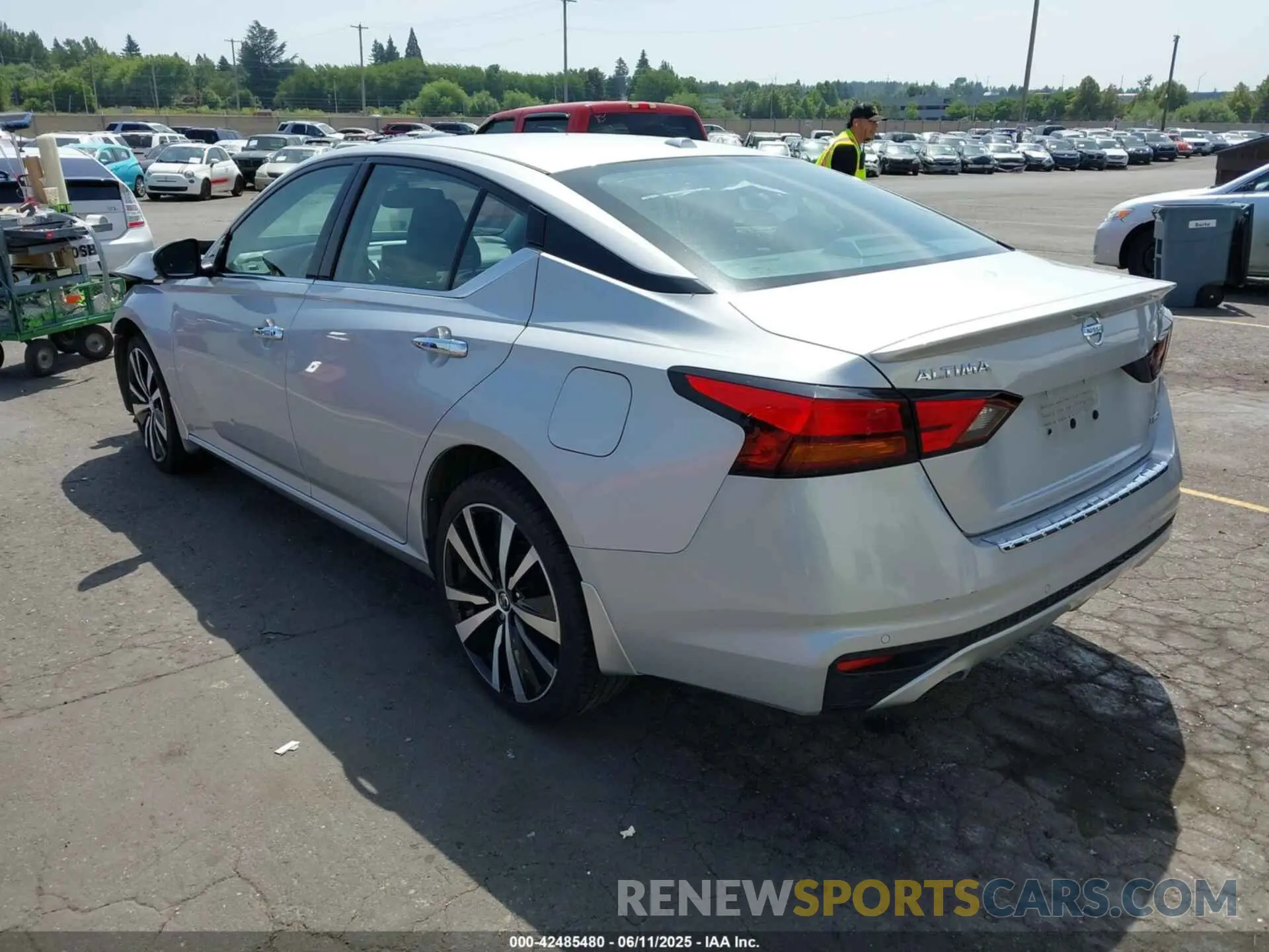 3 Photograph of a damaged car 1N4BL4FW9MN316546 NISSAN ALTIMA 2021