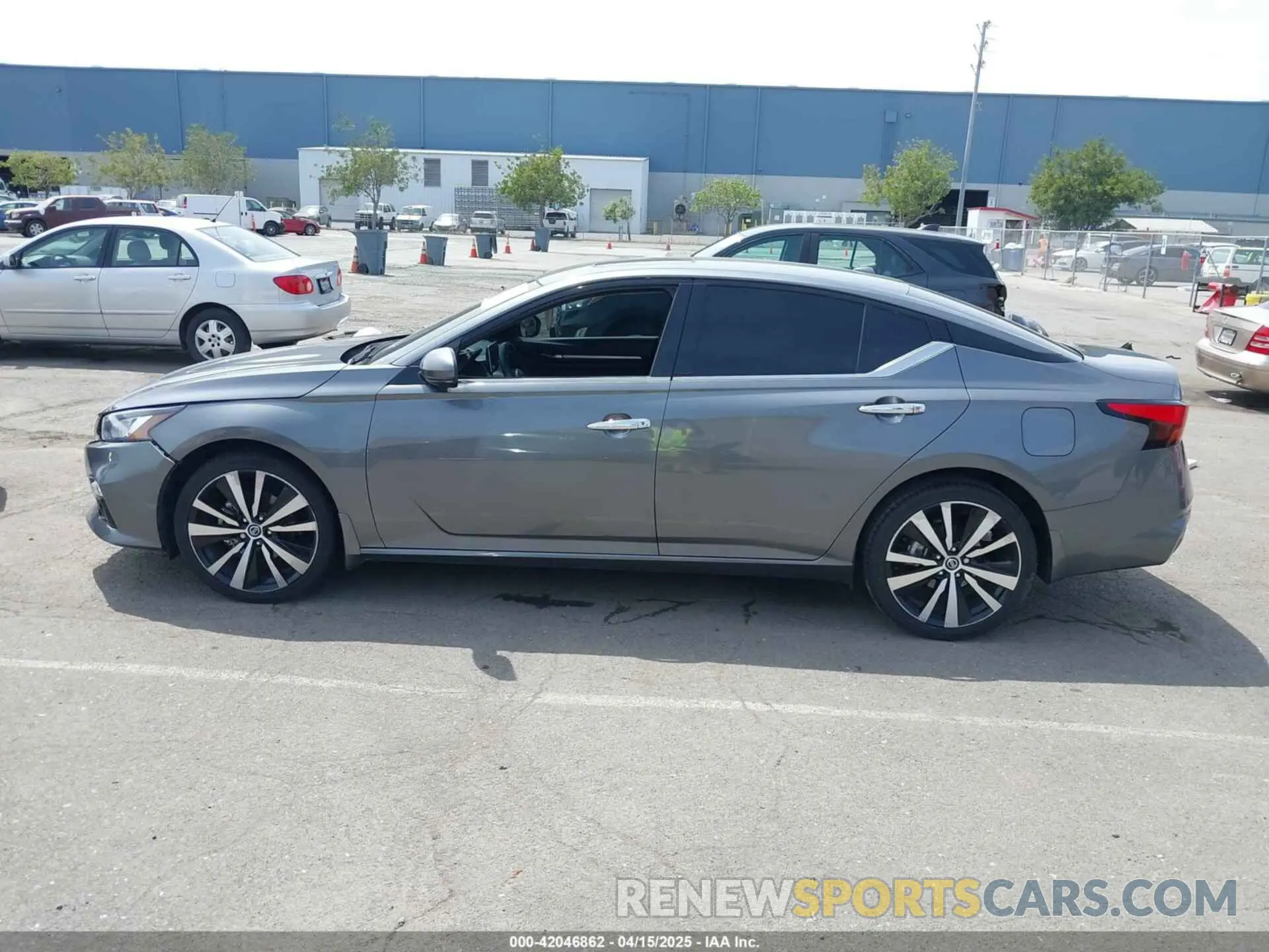 14 Photograph of a damaged car 1N4BL4FW9MN363821 NISSAN ALTIMA 2021