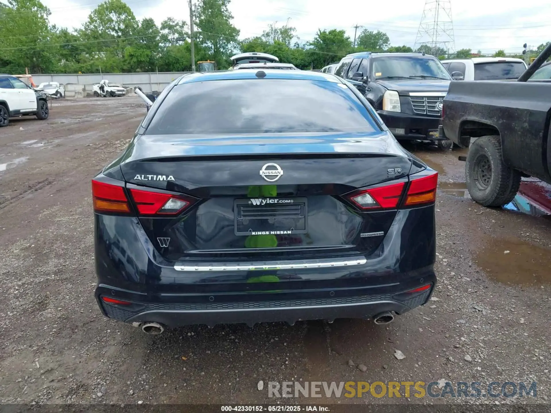 16 Photograph of a damaged car 1N4AL4CV4NN323607 NISSAN ALTIMA 2022