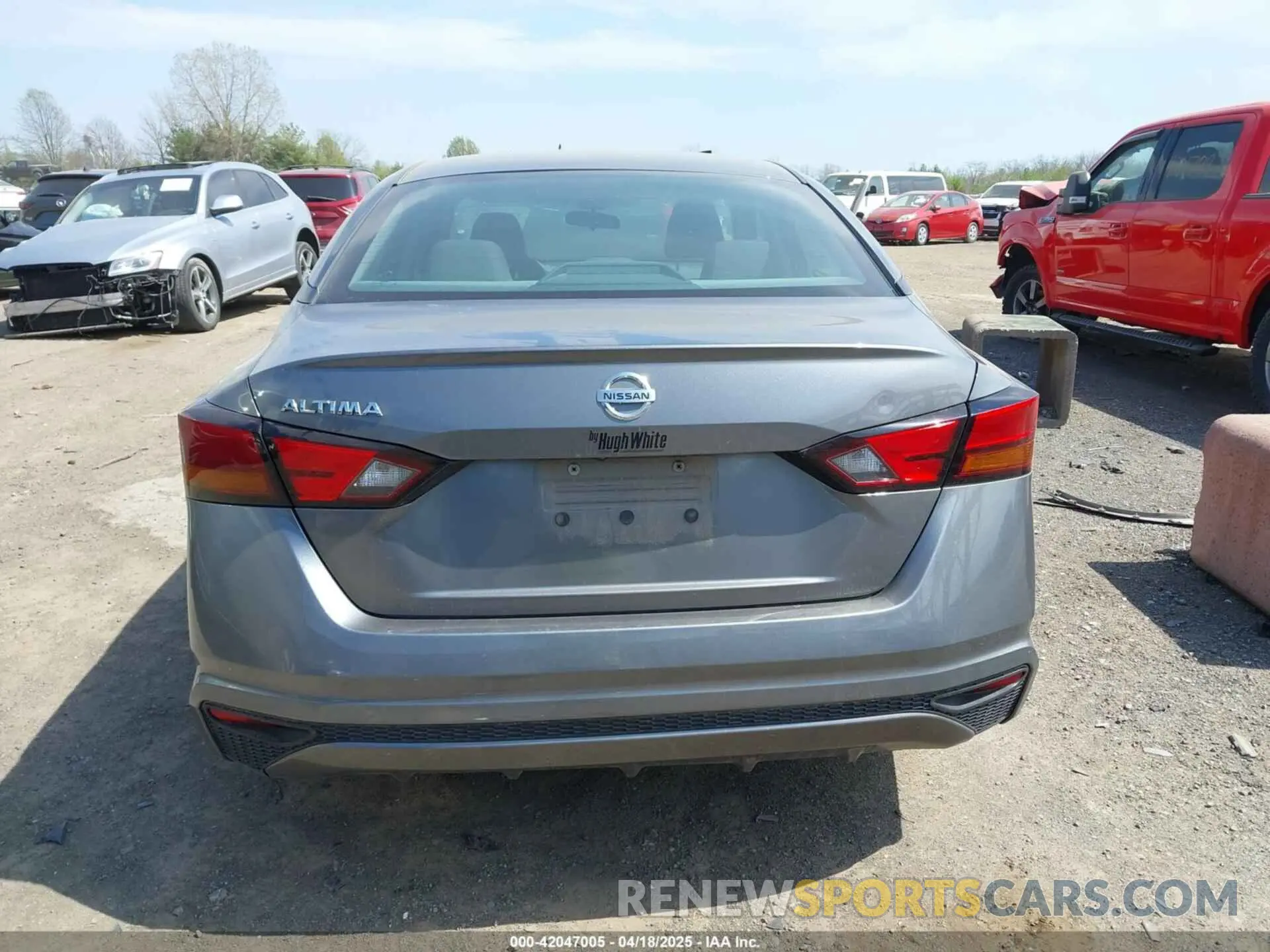17 Photograph of a damaged car 1N4BL4BV0NN323092 NISSAN ALTIMA 2022