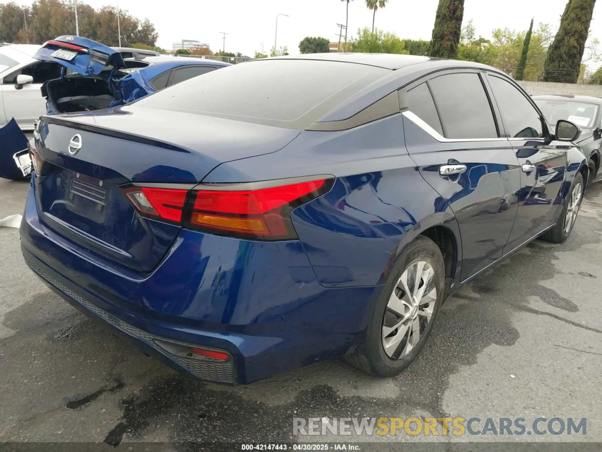 4 Photograph of a damaged car 1N4BL4BV0NN397662 NISSAN ALTIMA 2022