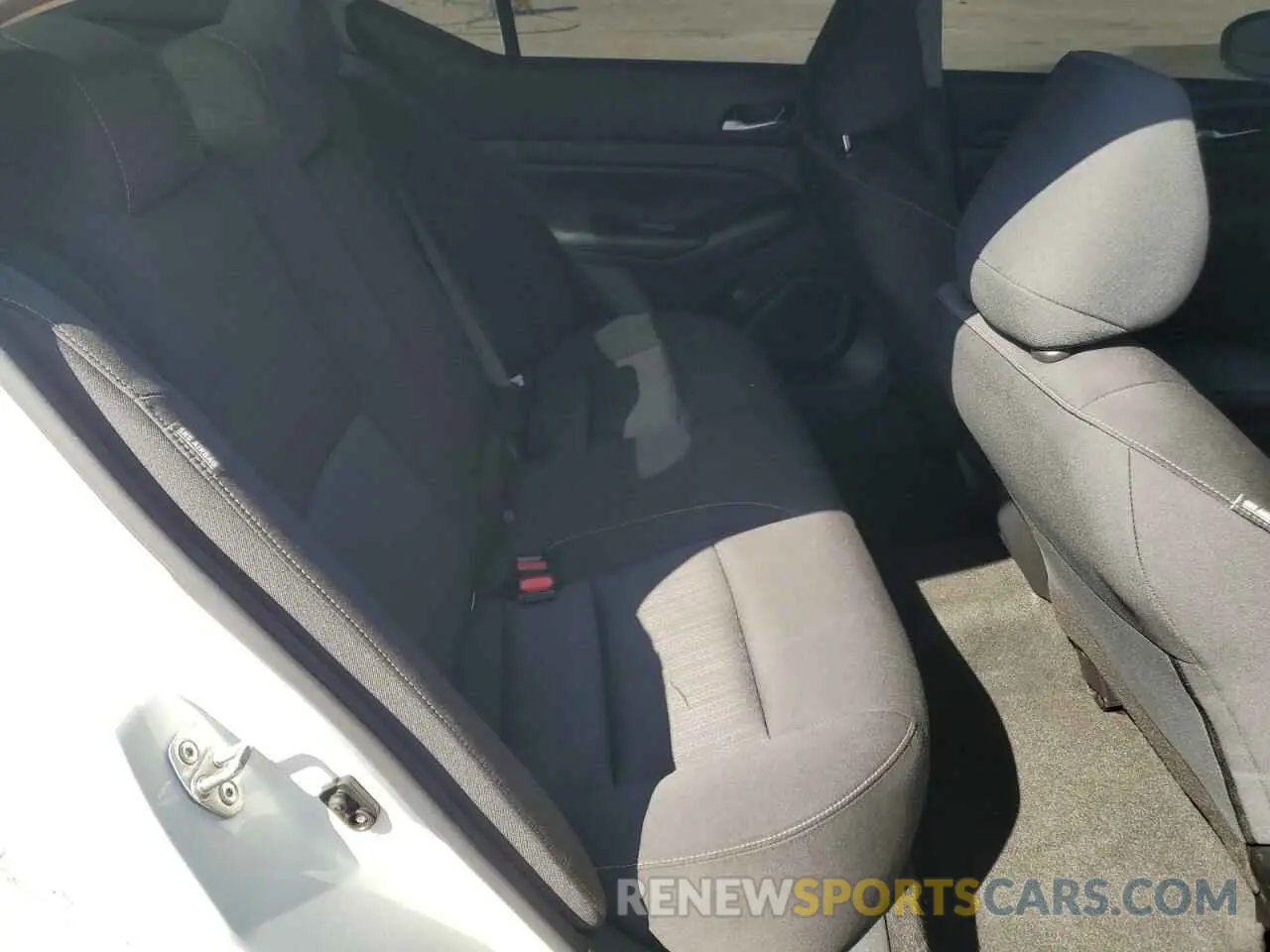 10 Photograph of a damaged car 1N4BL4BV1NN315762 NISSAN ALTIMA 2022