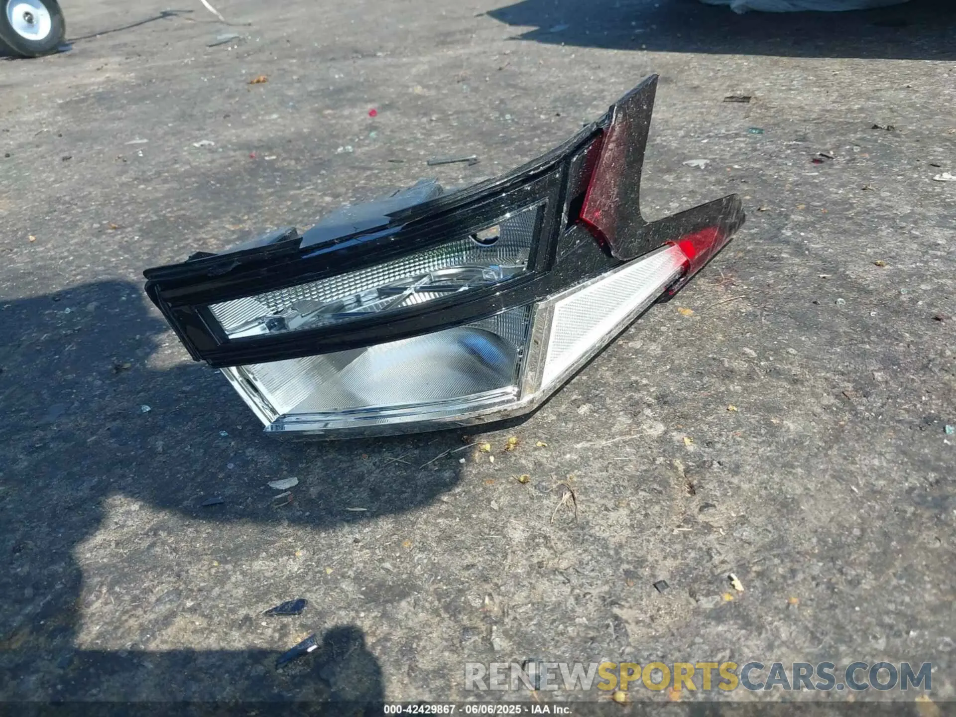 12 Photograph of a damaged car 1N4BL4BV1NN369997 NISSAN ALTIMA 2022