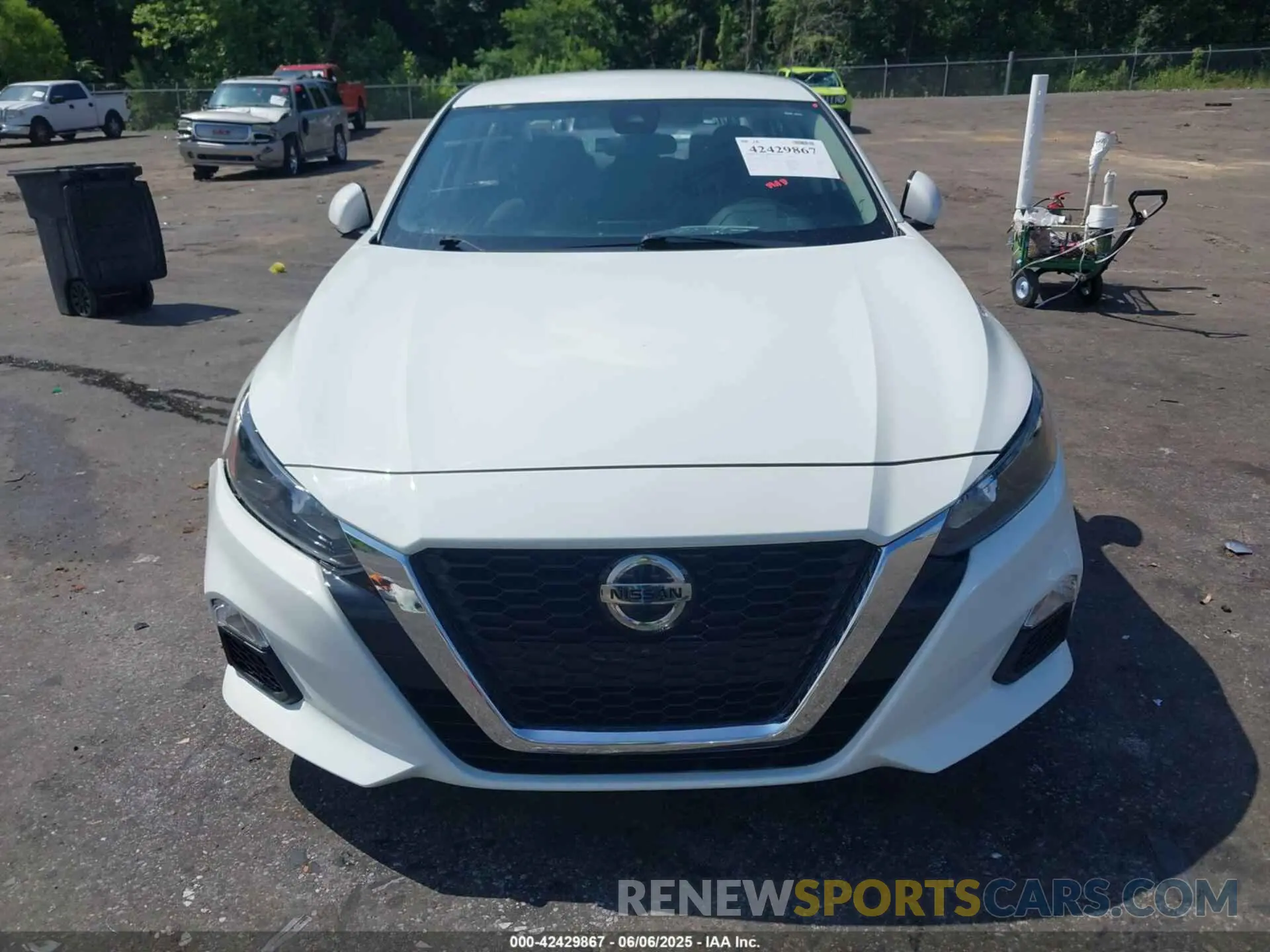 13 Photograph of a damaged car 1N4BL4BV1NN369997 NISSAN ALTIMA 2022
