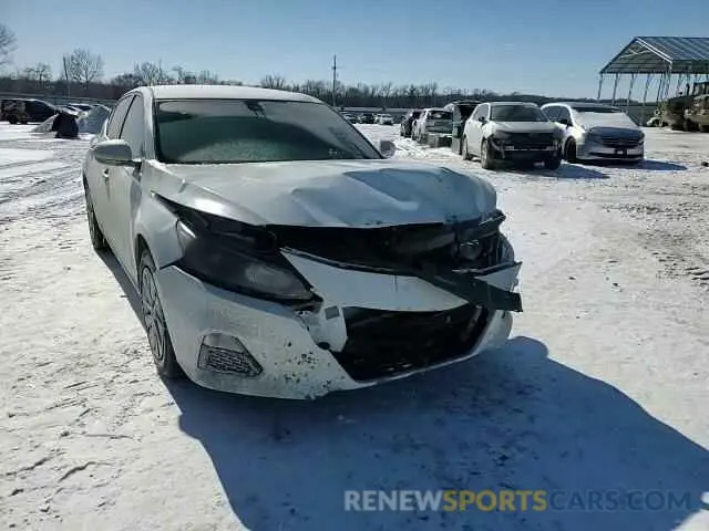 10 Photograph of a damaged car 1N4BL4BV1NN401864 NISSAN ALTIMA 2022