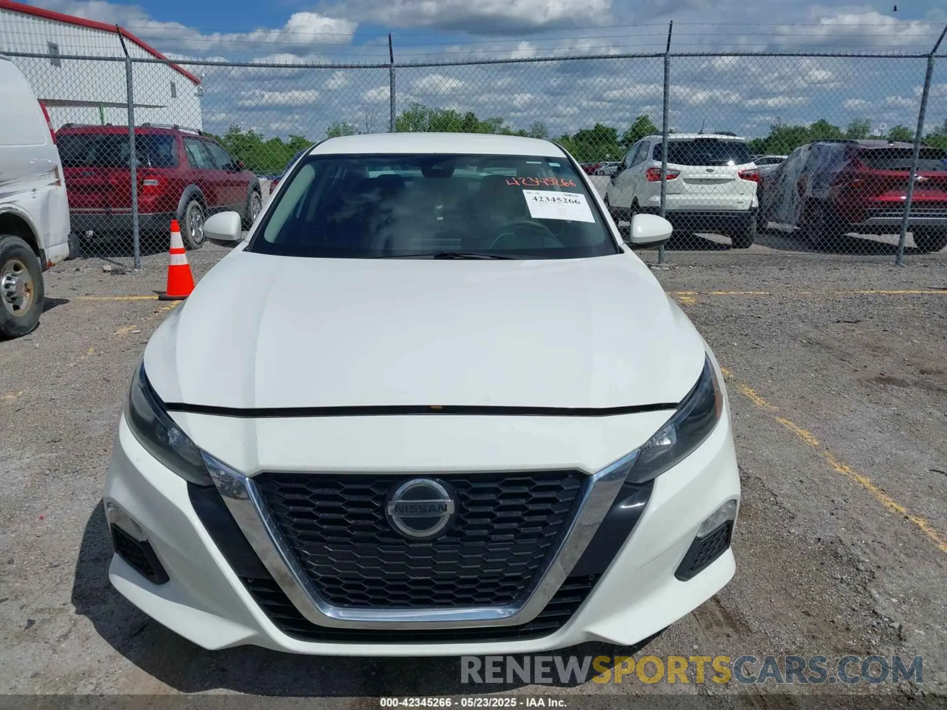 12 Photograph of a damaged car 1N4BL4BV2NN318038 NISSAN ALTIMA 2022