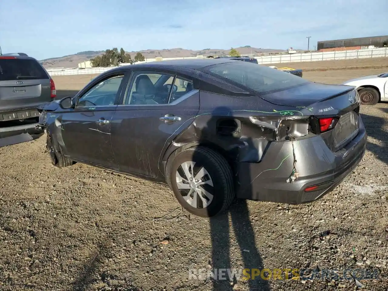 2 Photograph of a damaged car 1N4BL4BV2NN327743 NISSAN ALTIMA 2022