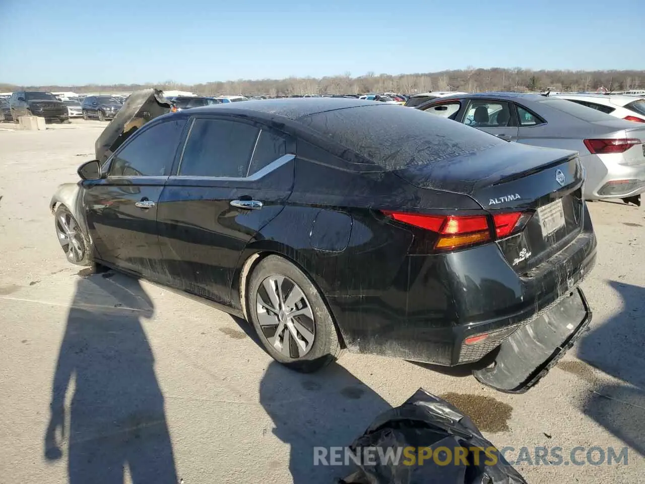 2 Photograph of a damaged car 1N4BL4BV2NN413747 NISSAN ALTIMA 2022
